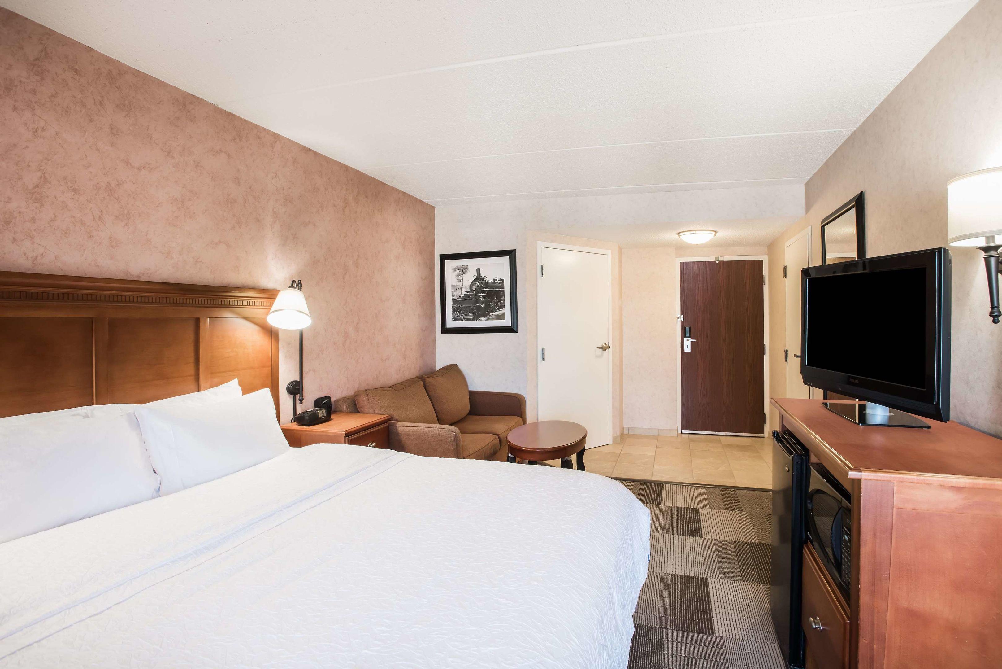 Hampton Inn West Springfield — photo 4