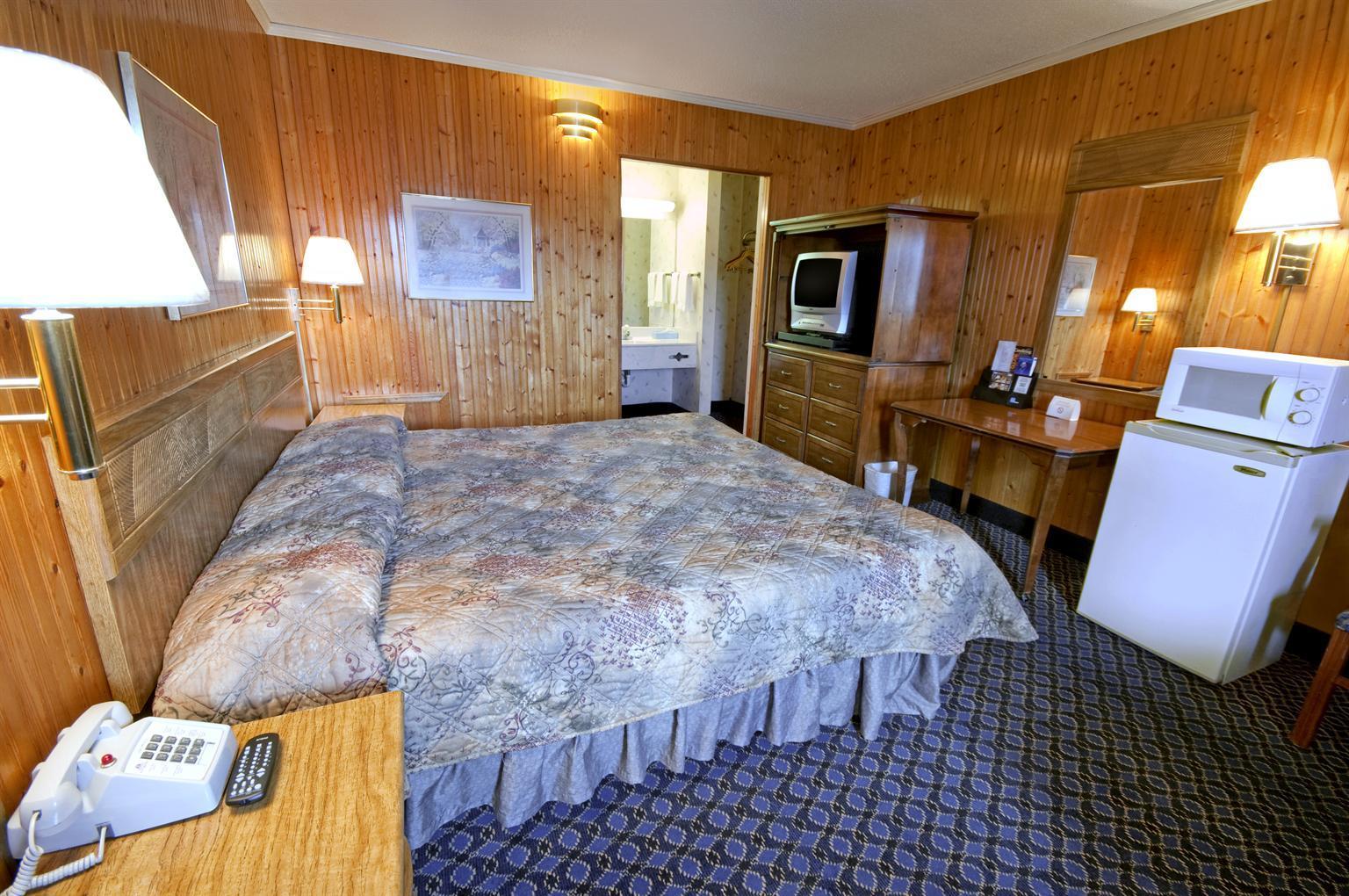 Americas Best Value Inn Roxboro — photo 5