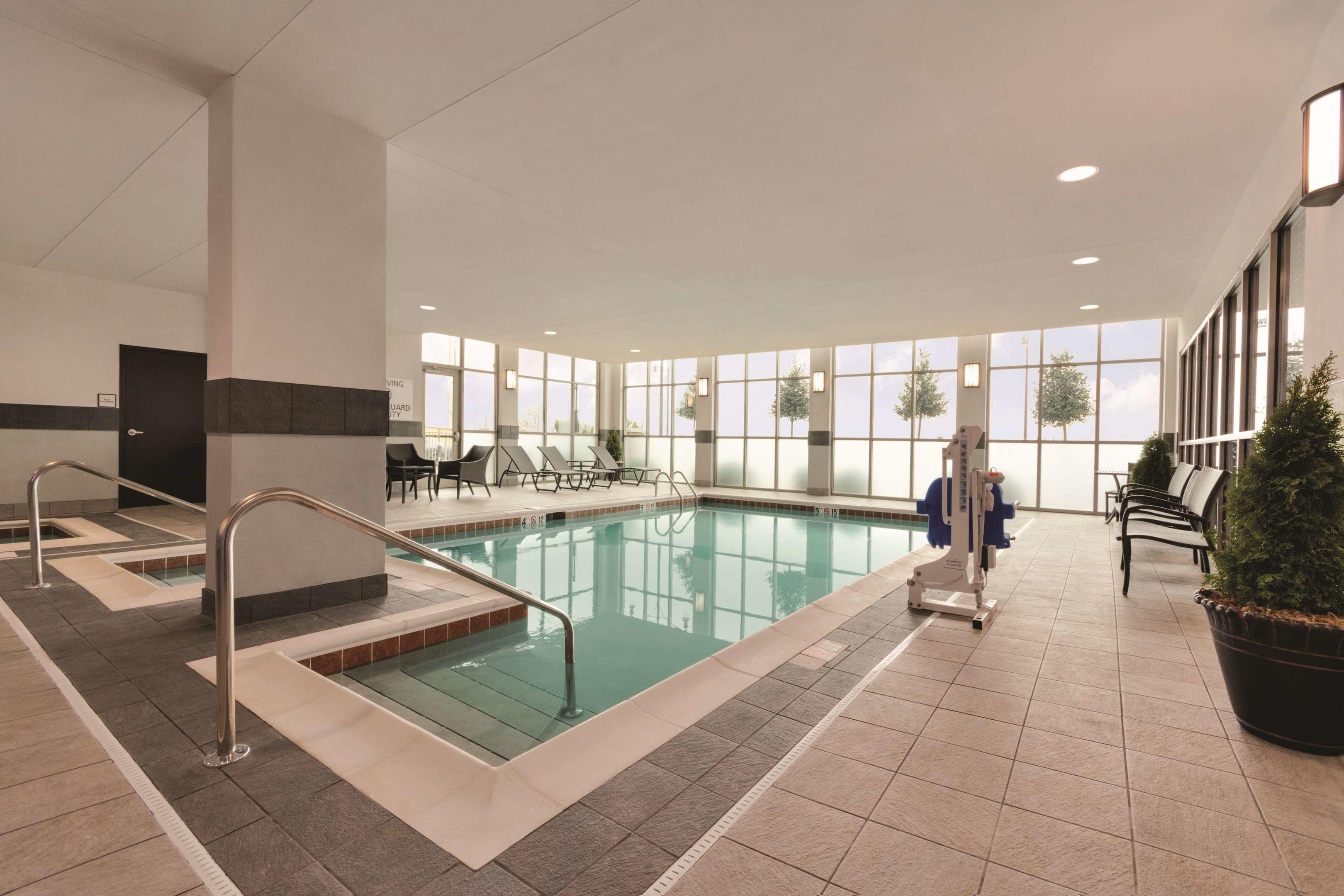 Embassy Suites Tuscaloosa Alabama Downtown — photo 5