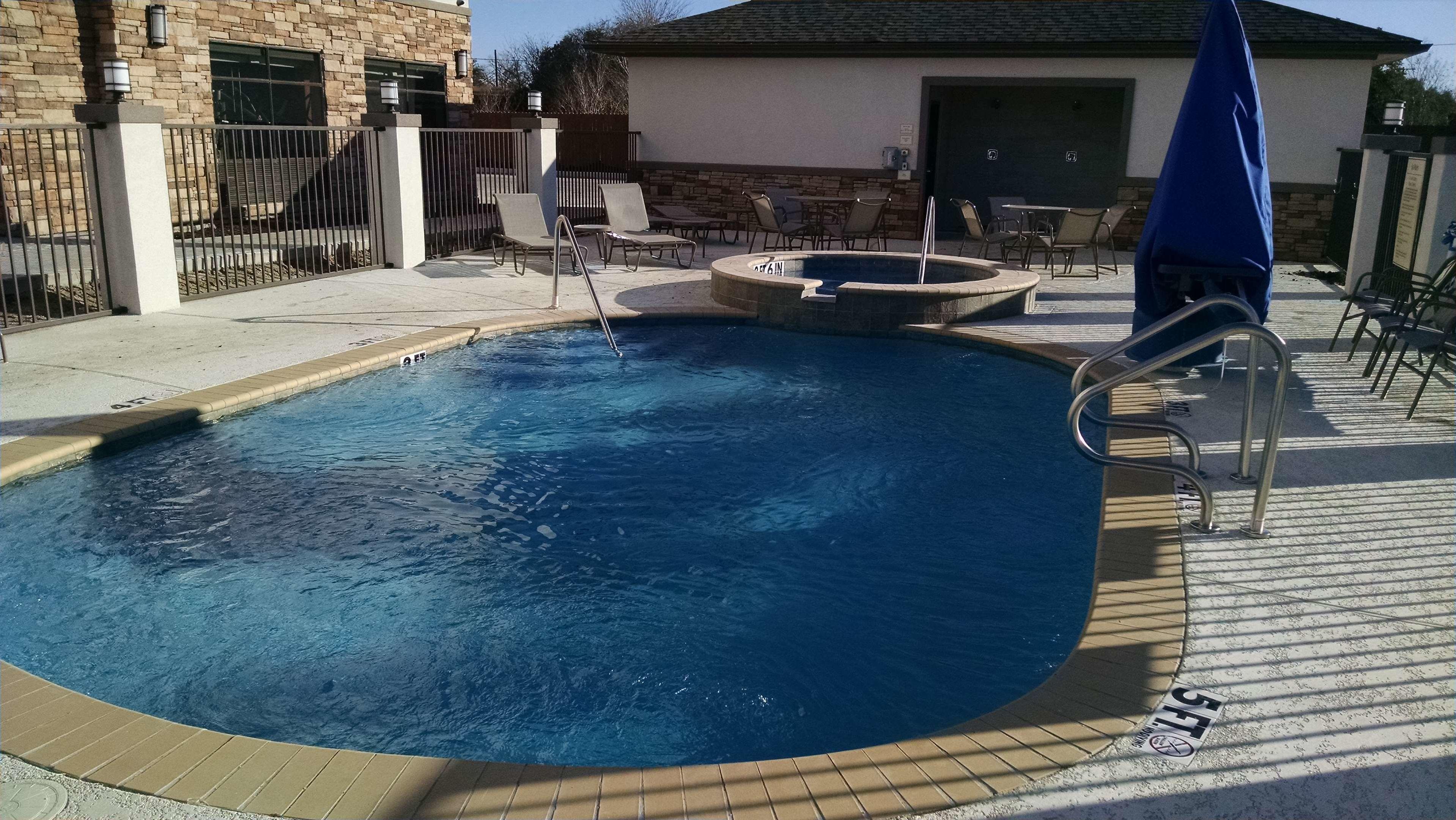 Best Western Plus Flatonia Inn — photo 4