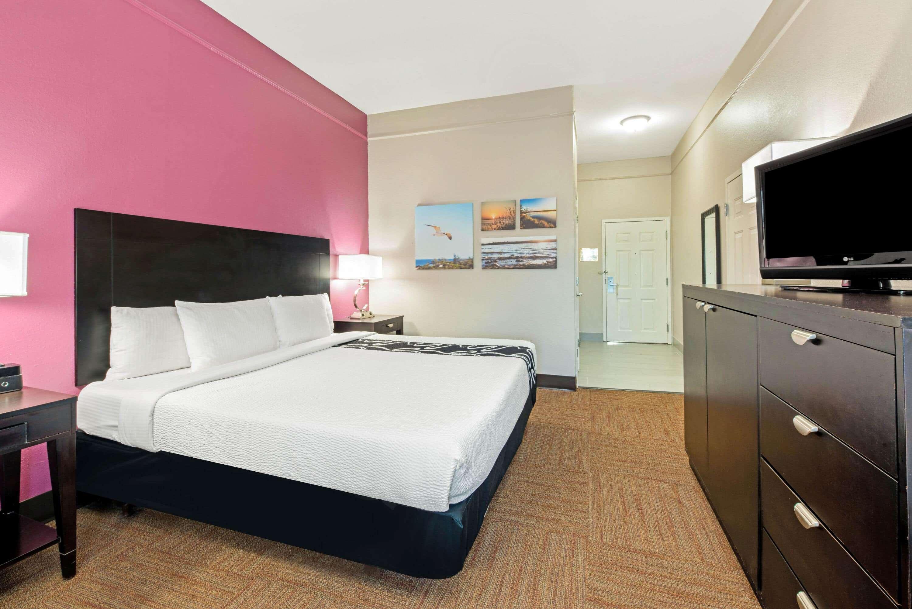 La Quinta Inn & Suites Winnie — photo 5