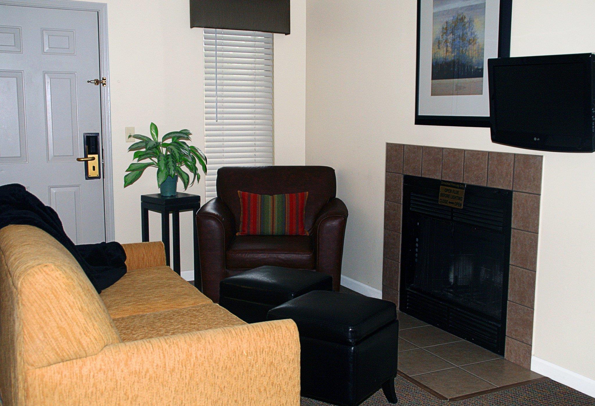 Sterling Hotel & Suites — photo 5