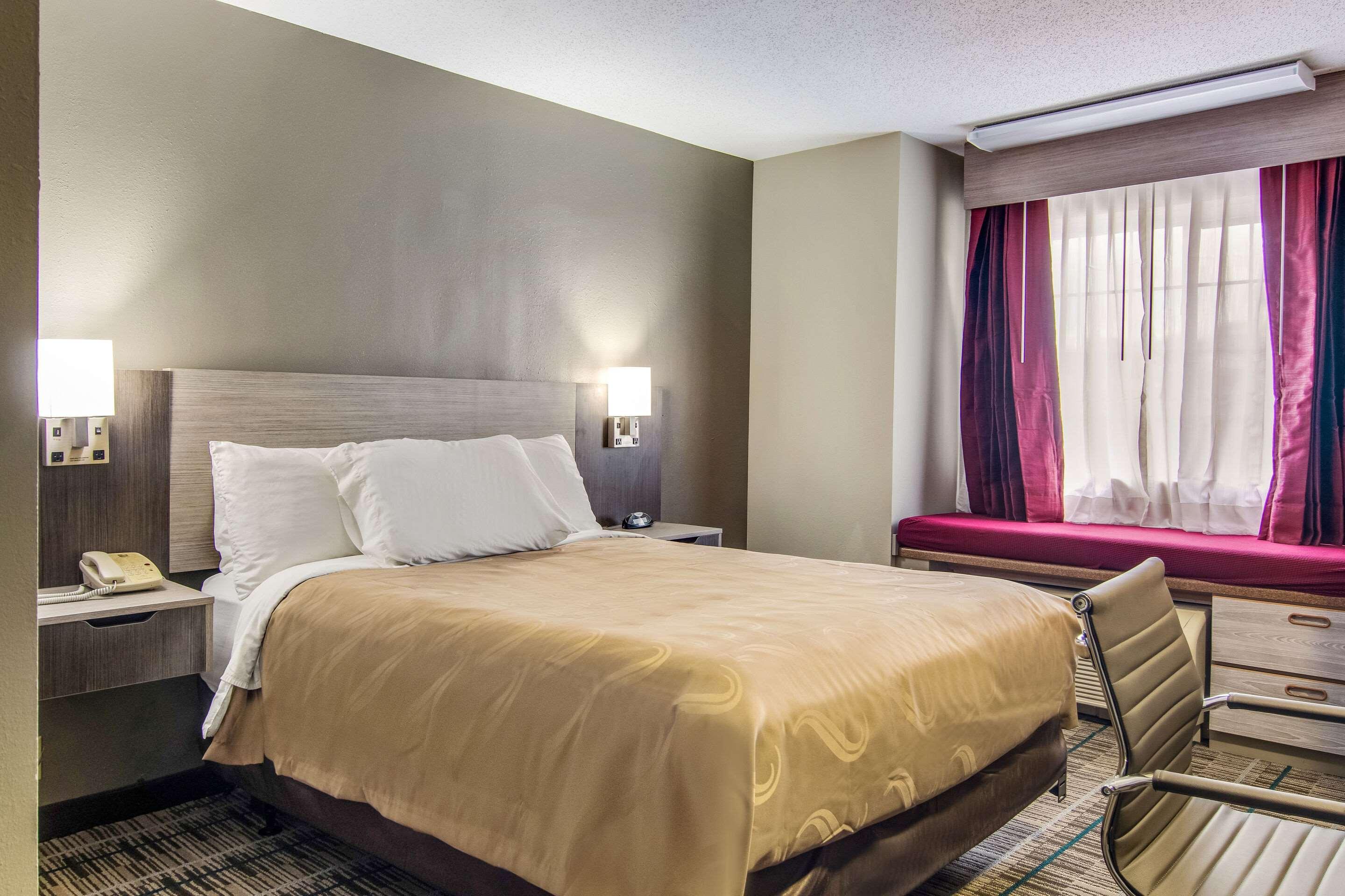 Rodeway Inn & Suites — photo 5