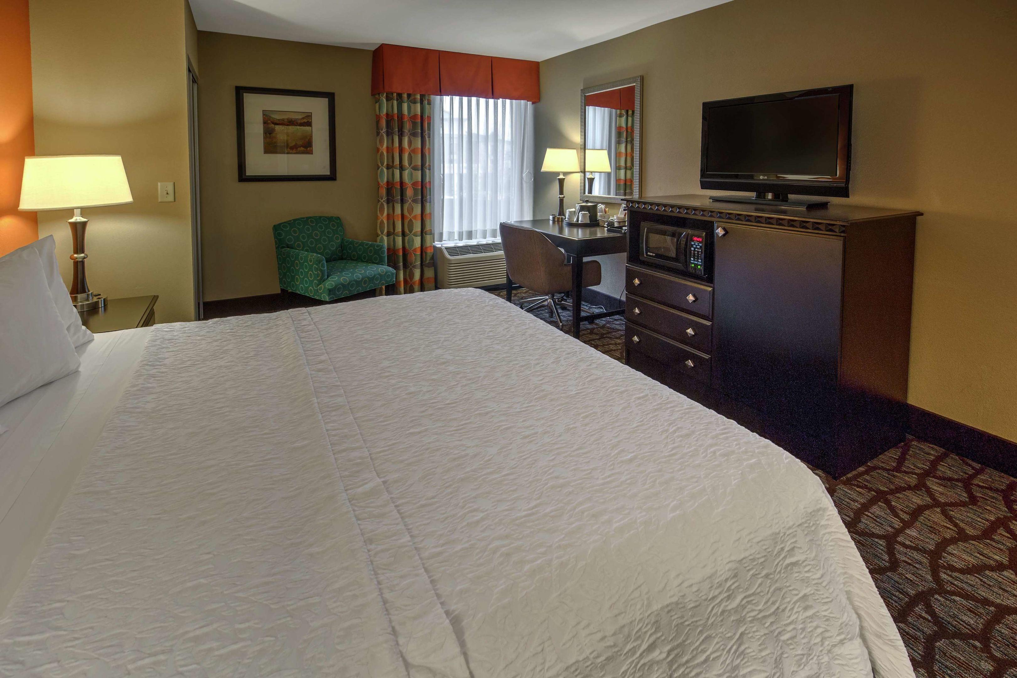Hampton Inn Asheville Tunnel Road — photo 4