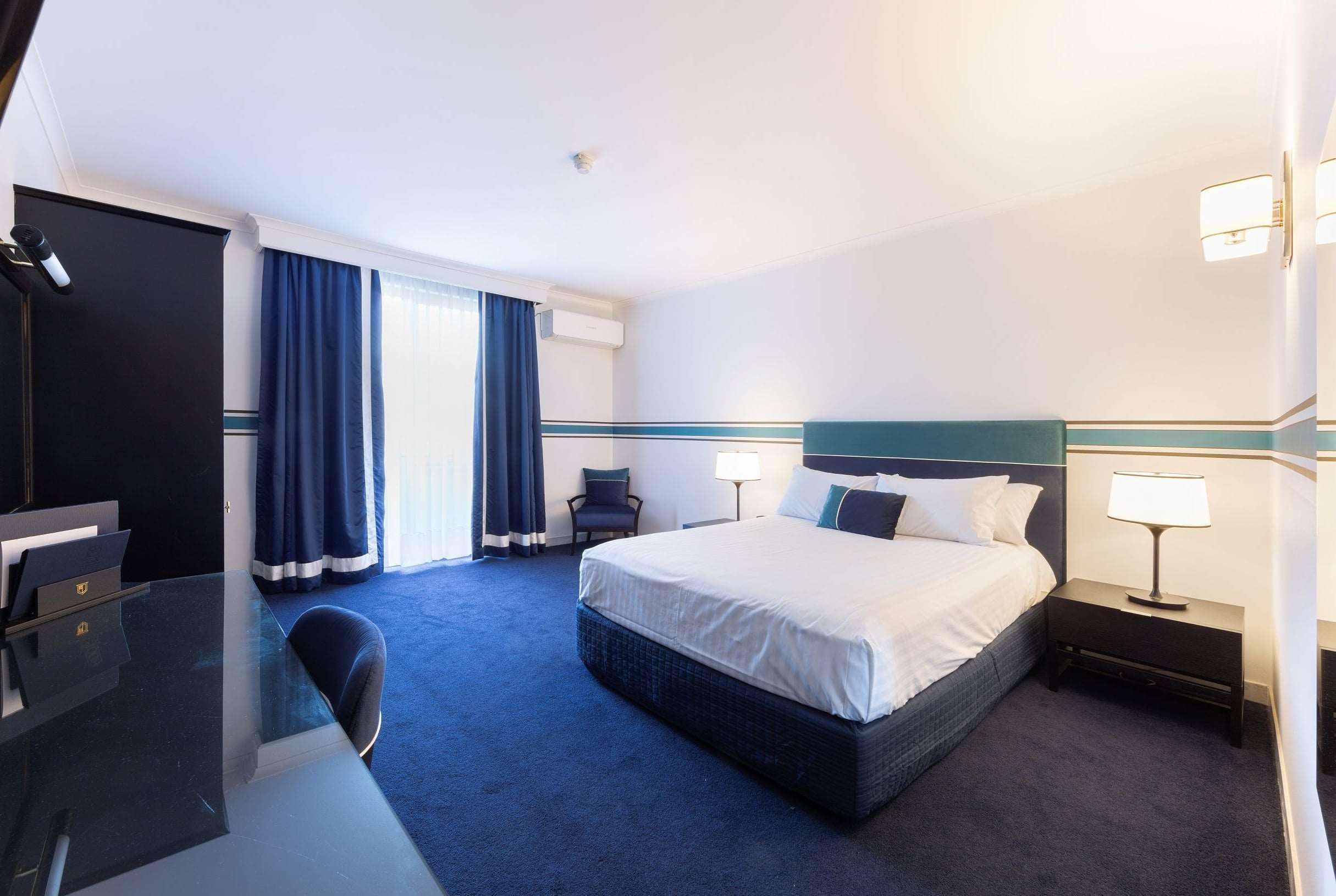 Ramada by Wyndham Diplomat Canberra — photo 5