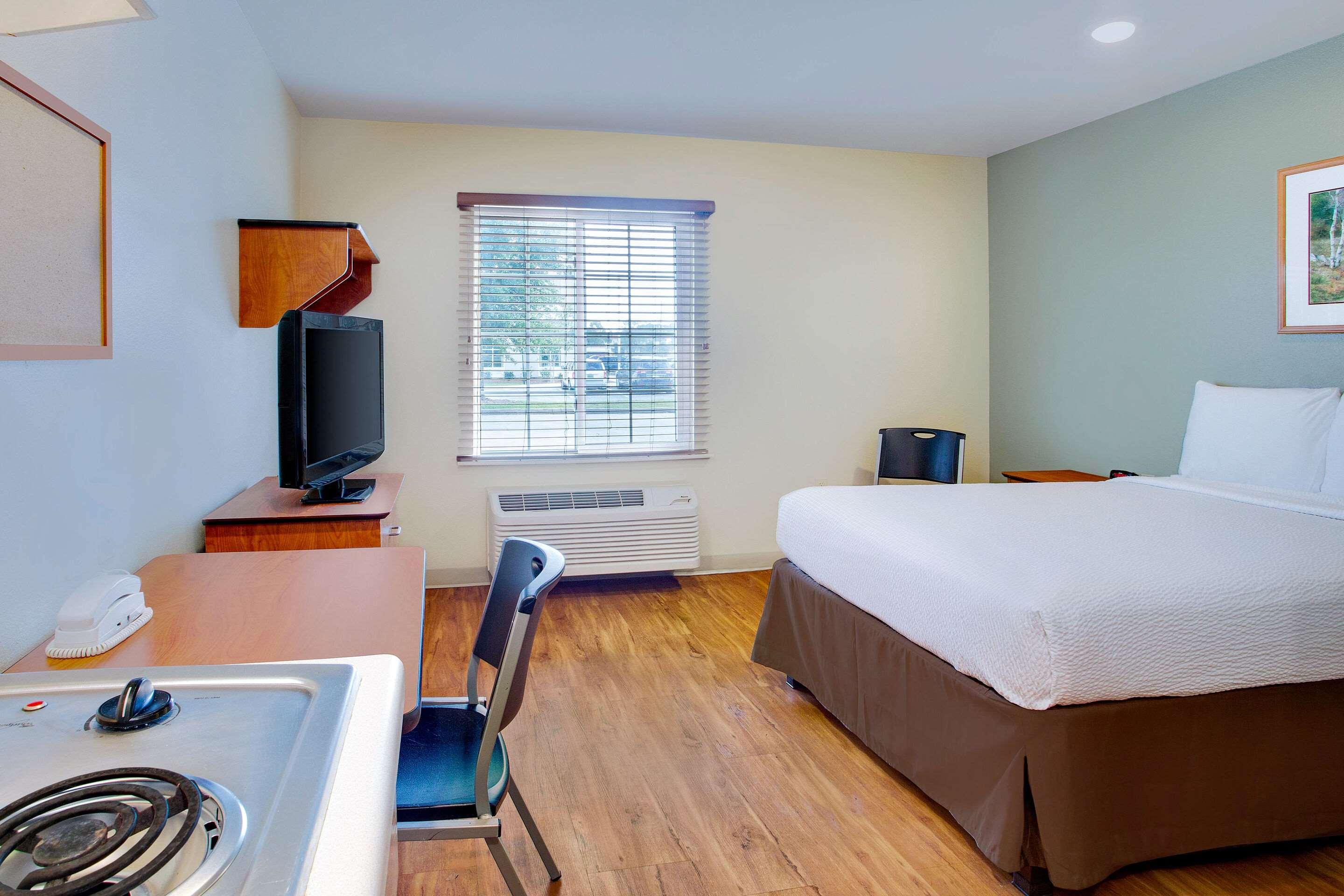 WoodSpring Suites Mobile — photo 5