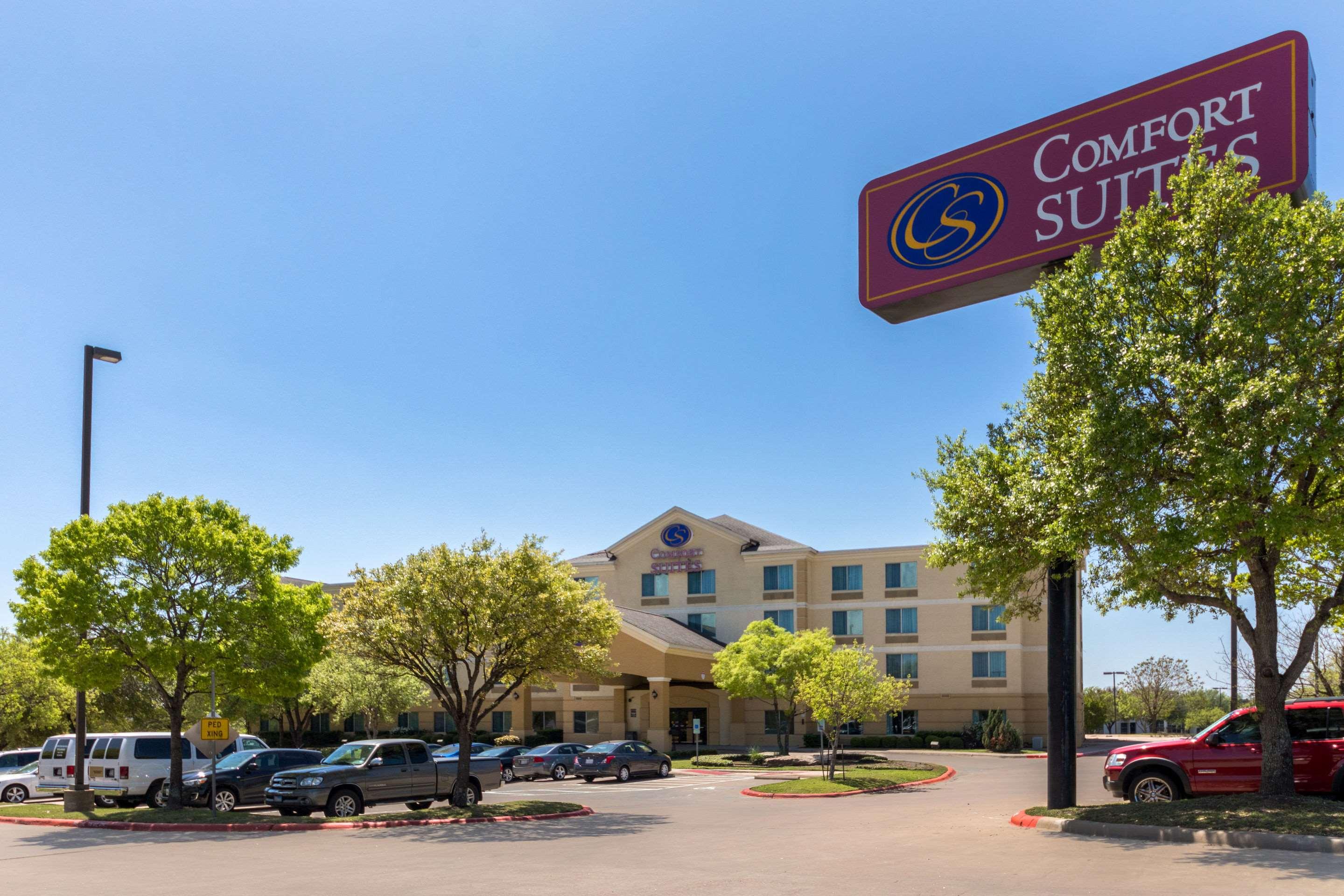 Comfort Suites Austin Airport — photo 4