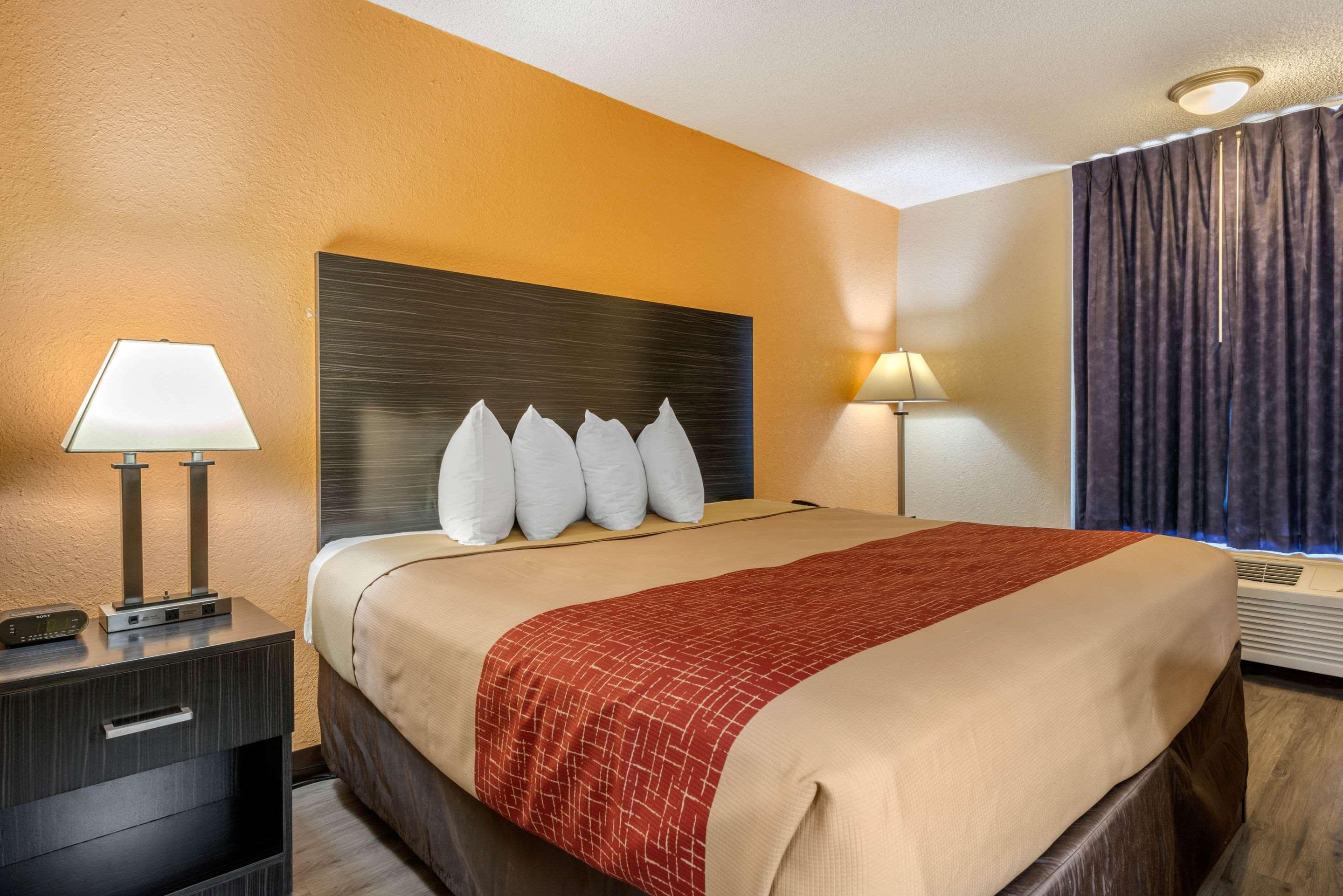 Econo Lodge International Drive Orlando — photo 4
