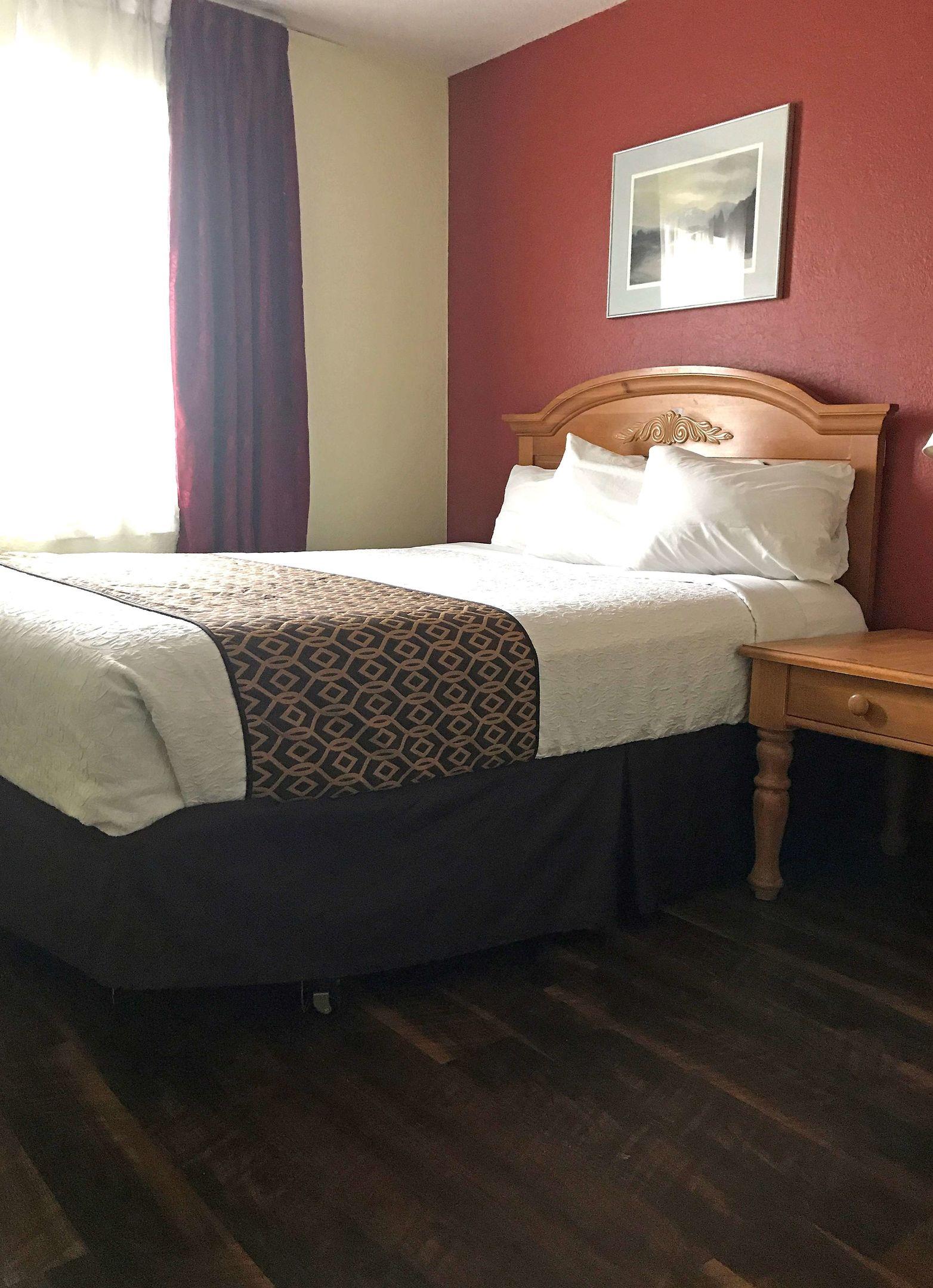 Americas Best Value Inn & Suites Anchorage Airport — photo 5