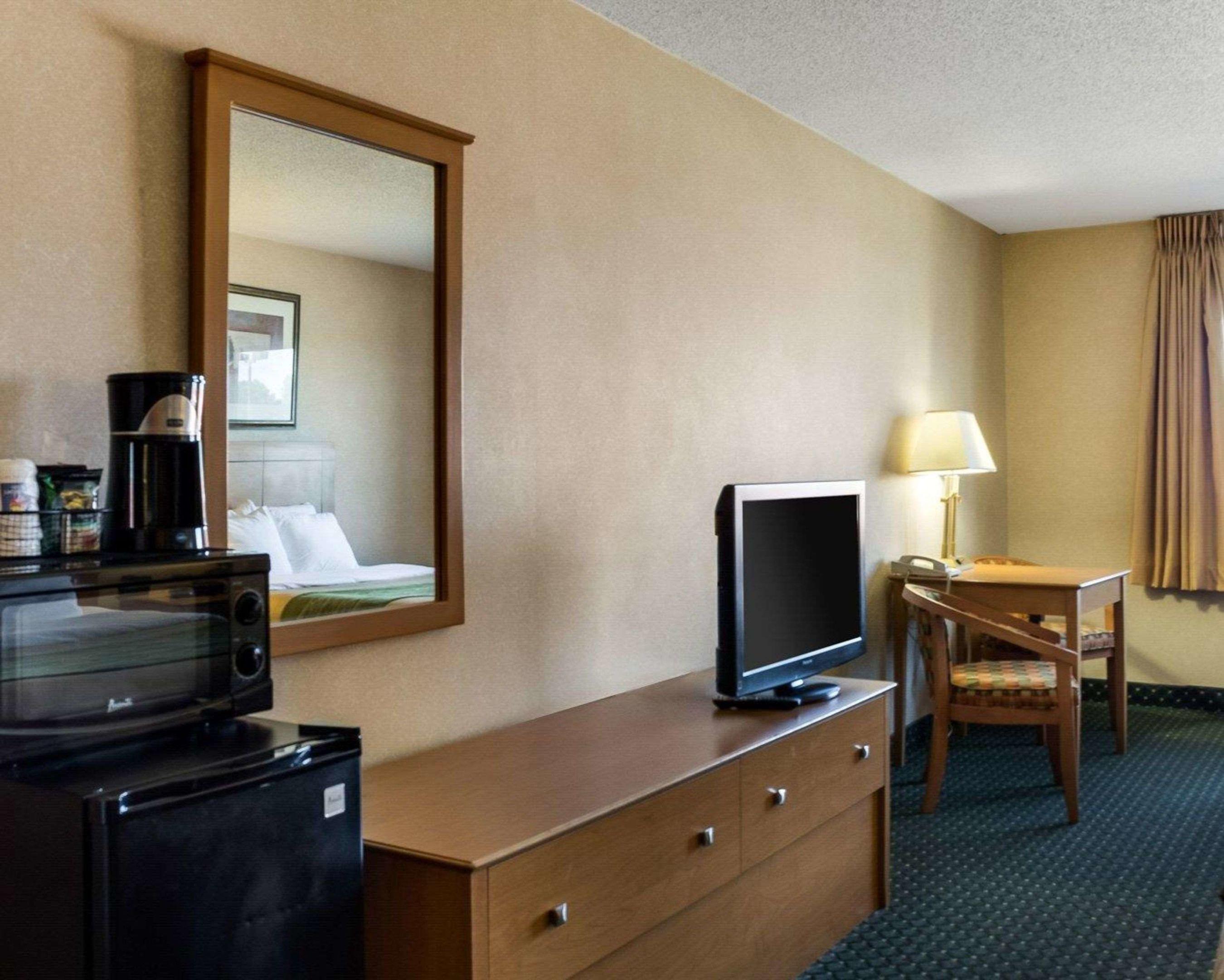 Comfort Inn Jamestown — photo 4
