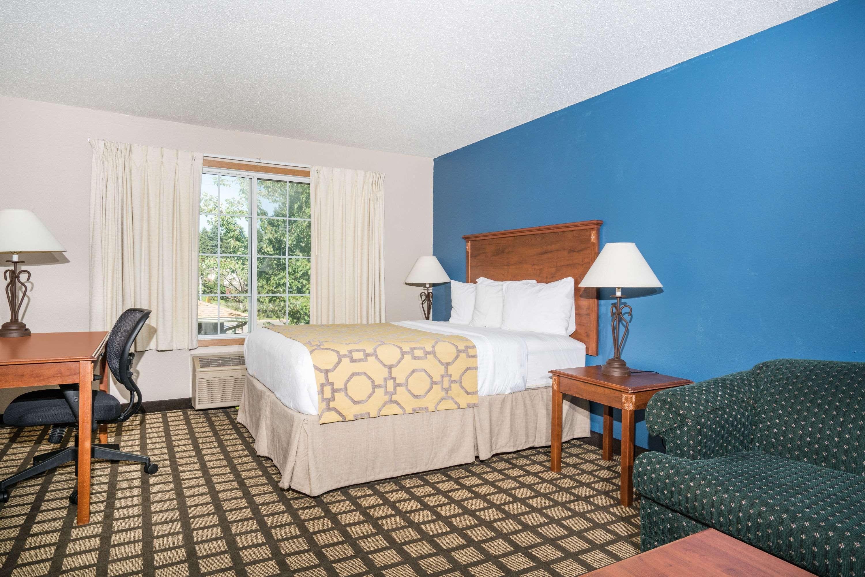 Baymont Inn & Suites Albany — photo 5