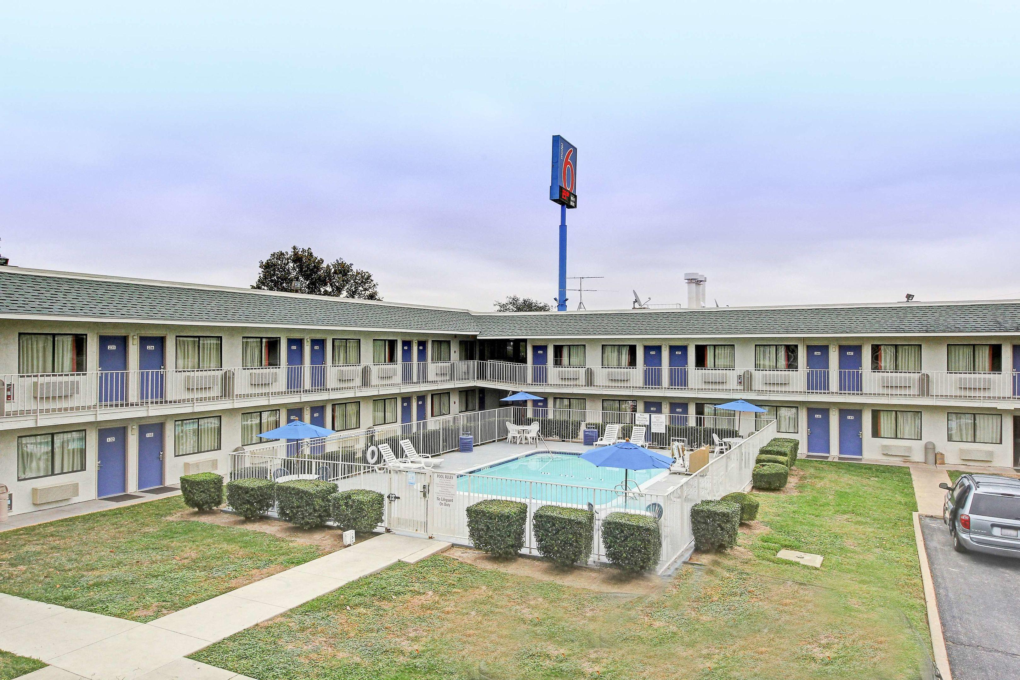 Motel 6 San Marcos — photo 3