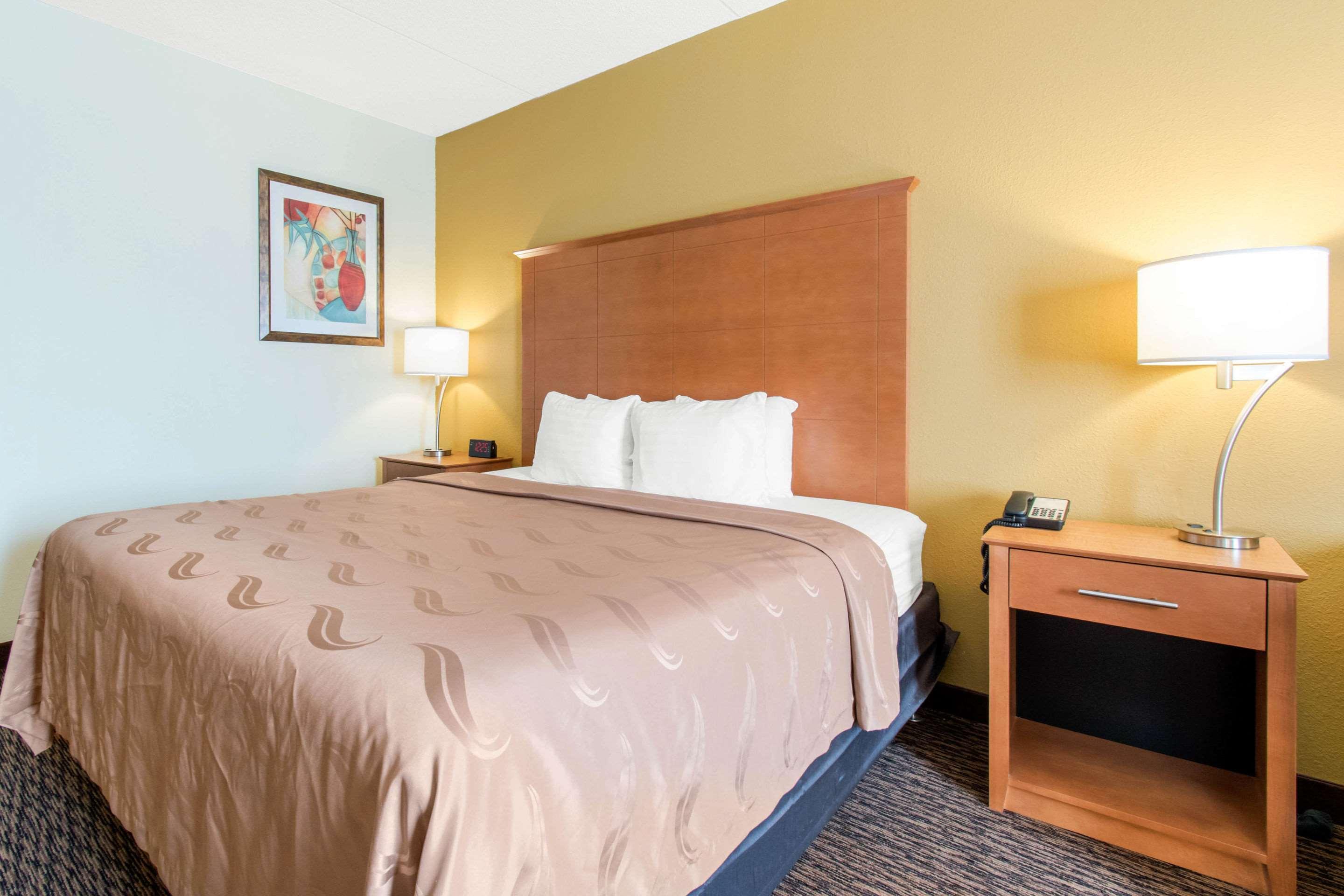 Clarion Hotel & Suites University-Shippensburg — photo 5