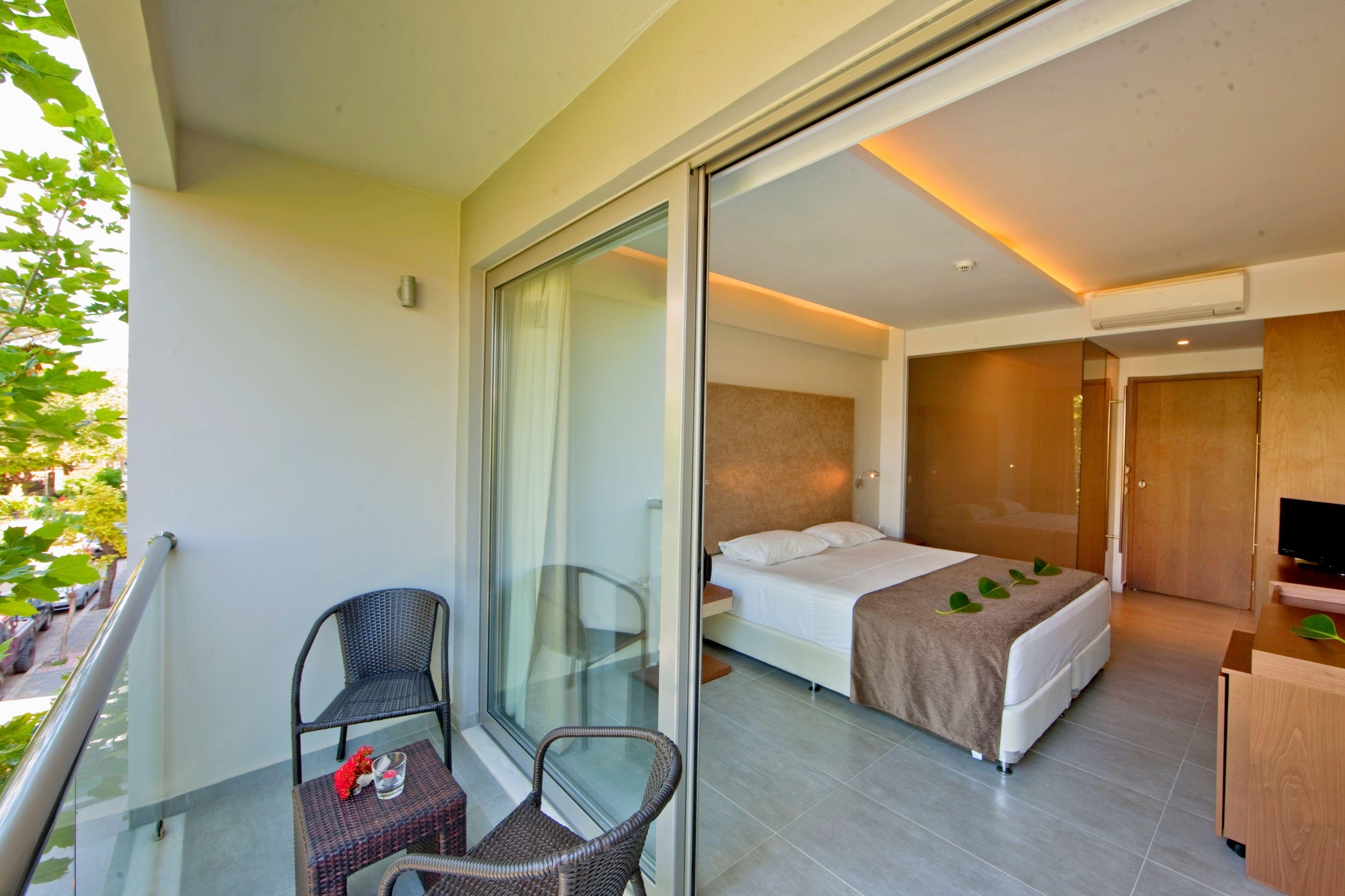 Oktober Downtown Rooms — photo 5