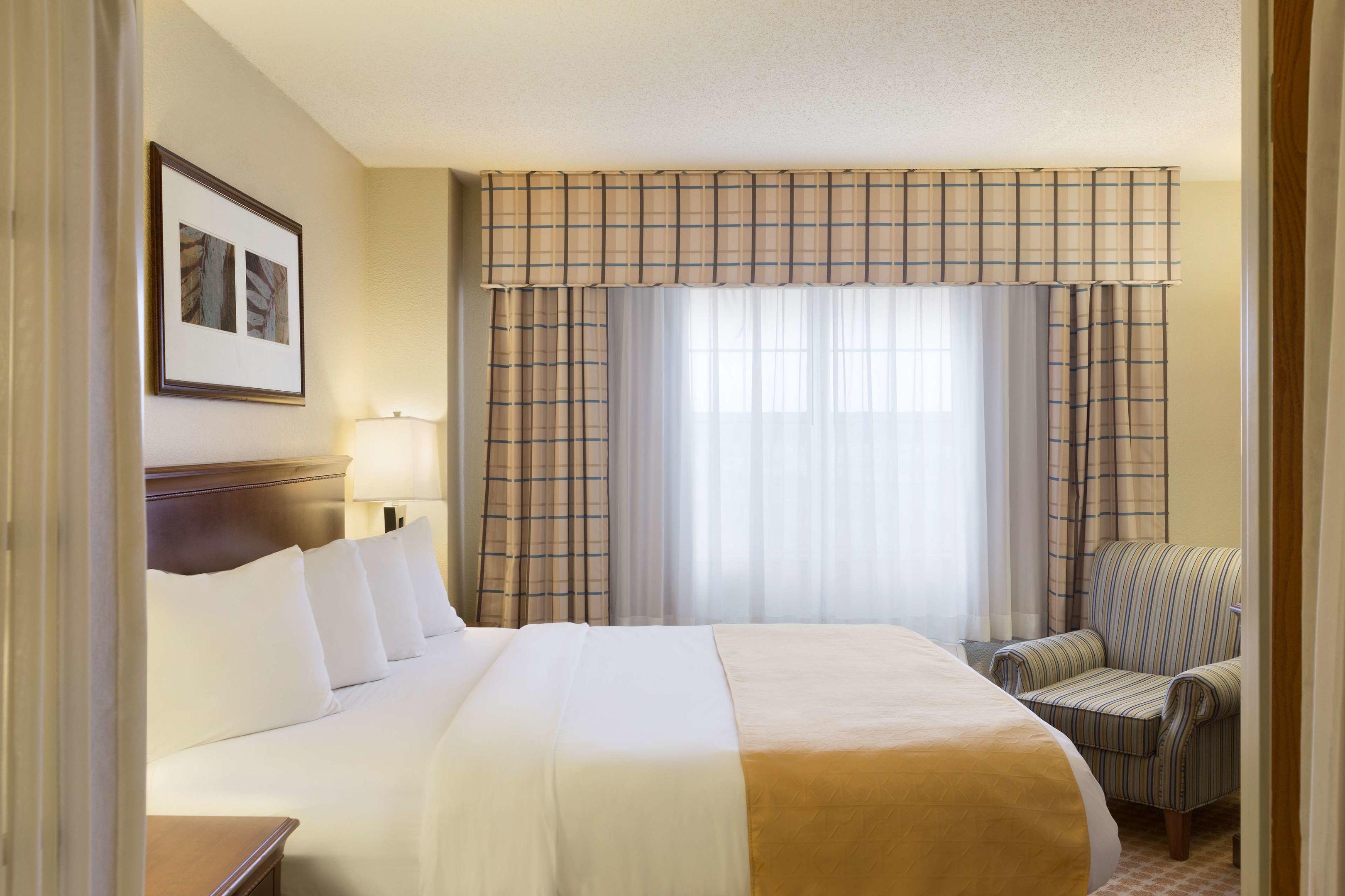 Country Inn & Suites by Radisson, Rochester, MN — photo 4