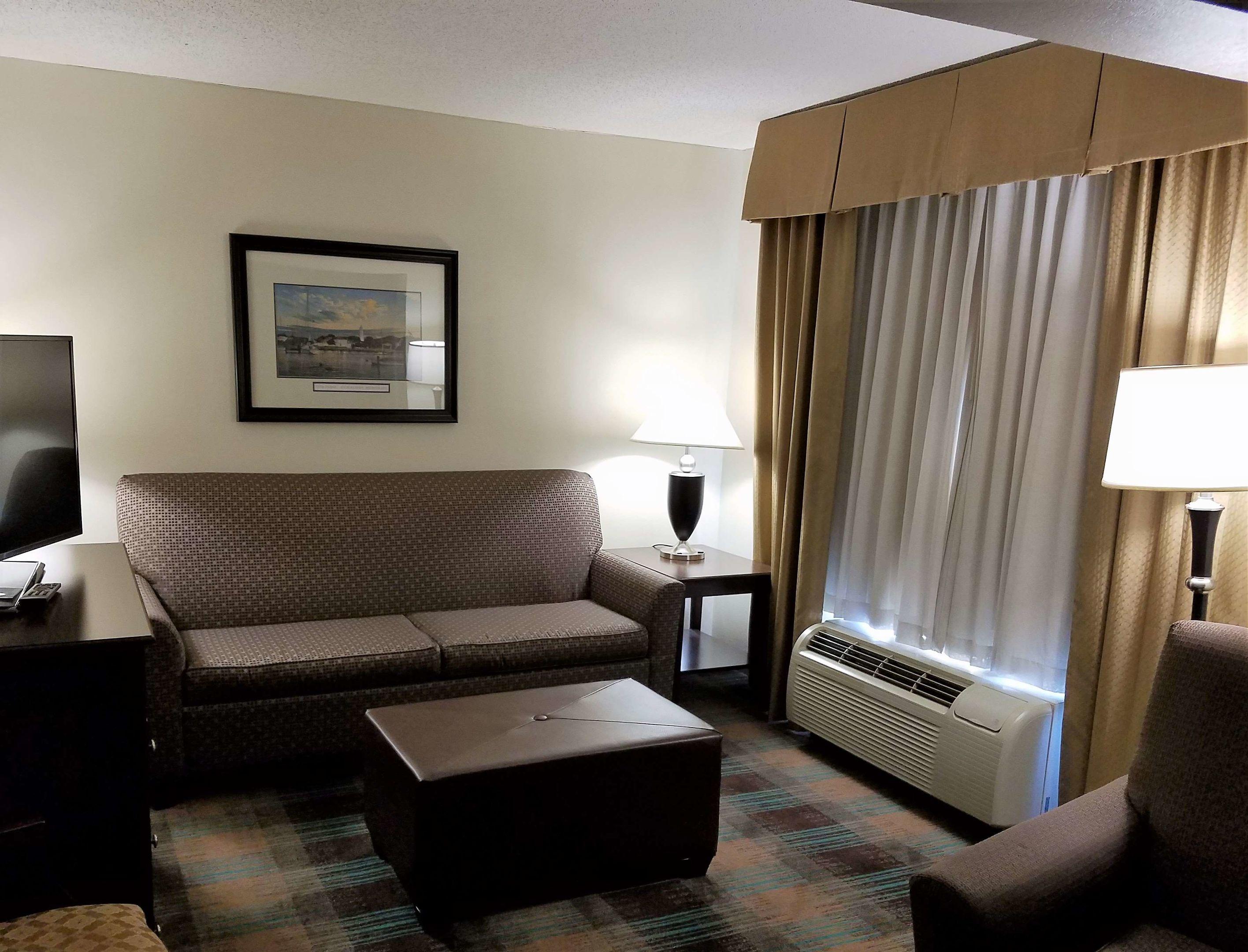 Wingate by Wyndham - Greensboro — photo 4