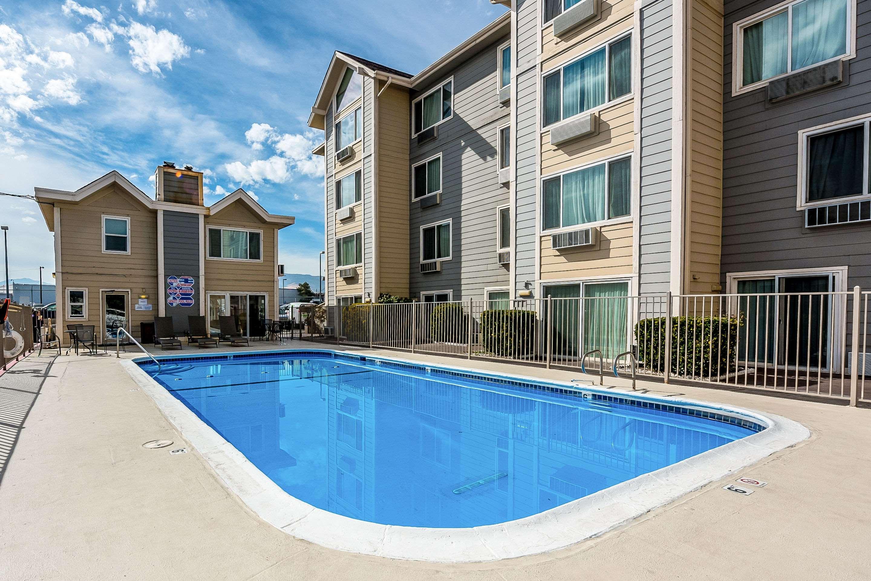 Quality Inn & Suites Reno — photo 4