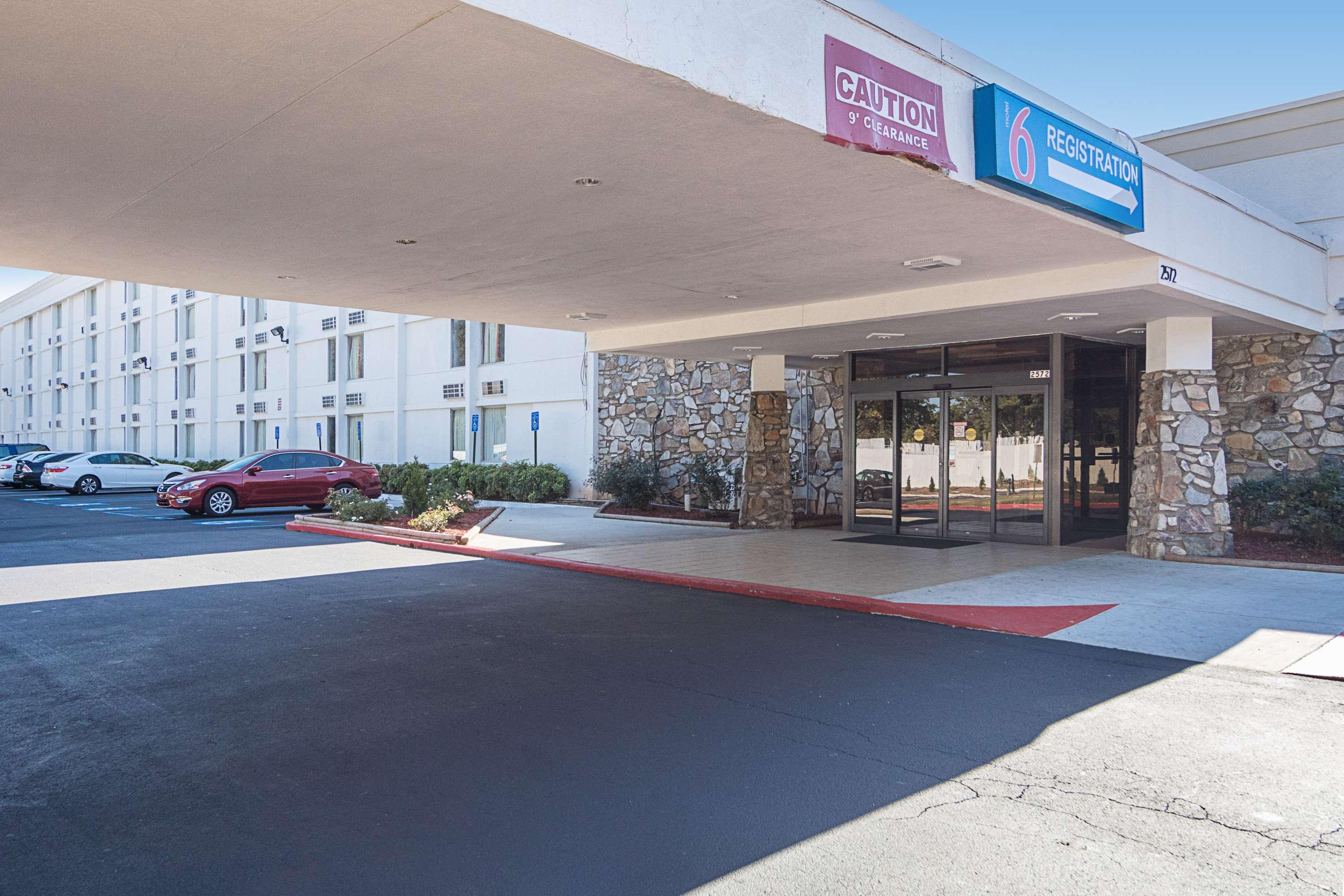 Motel 6 Decatur — photo 4
