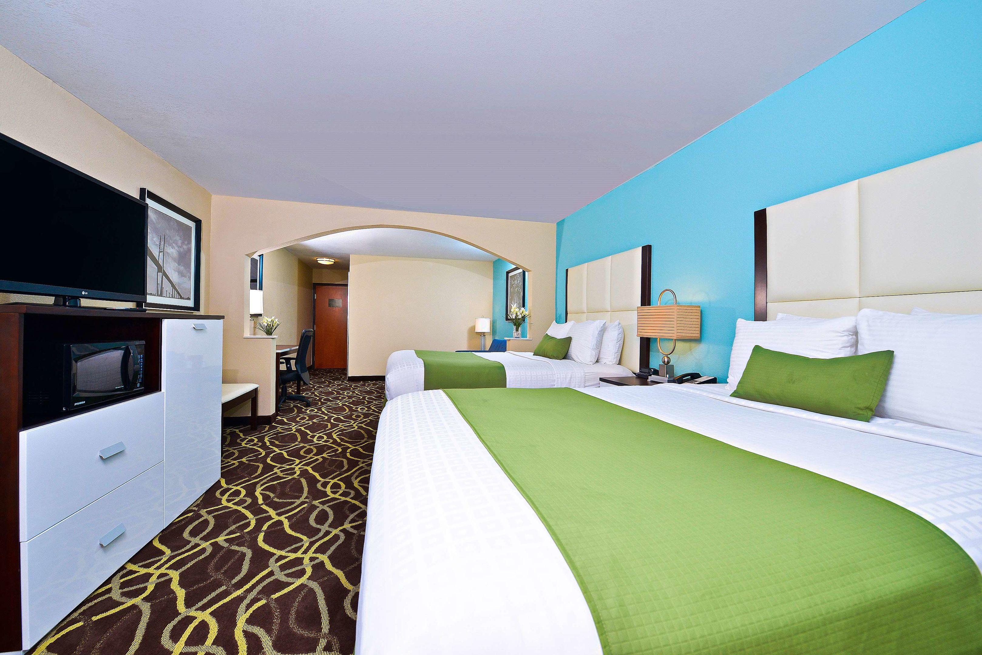 Best Western Plus Savannah Airport Inn & Suites — photo 5