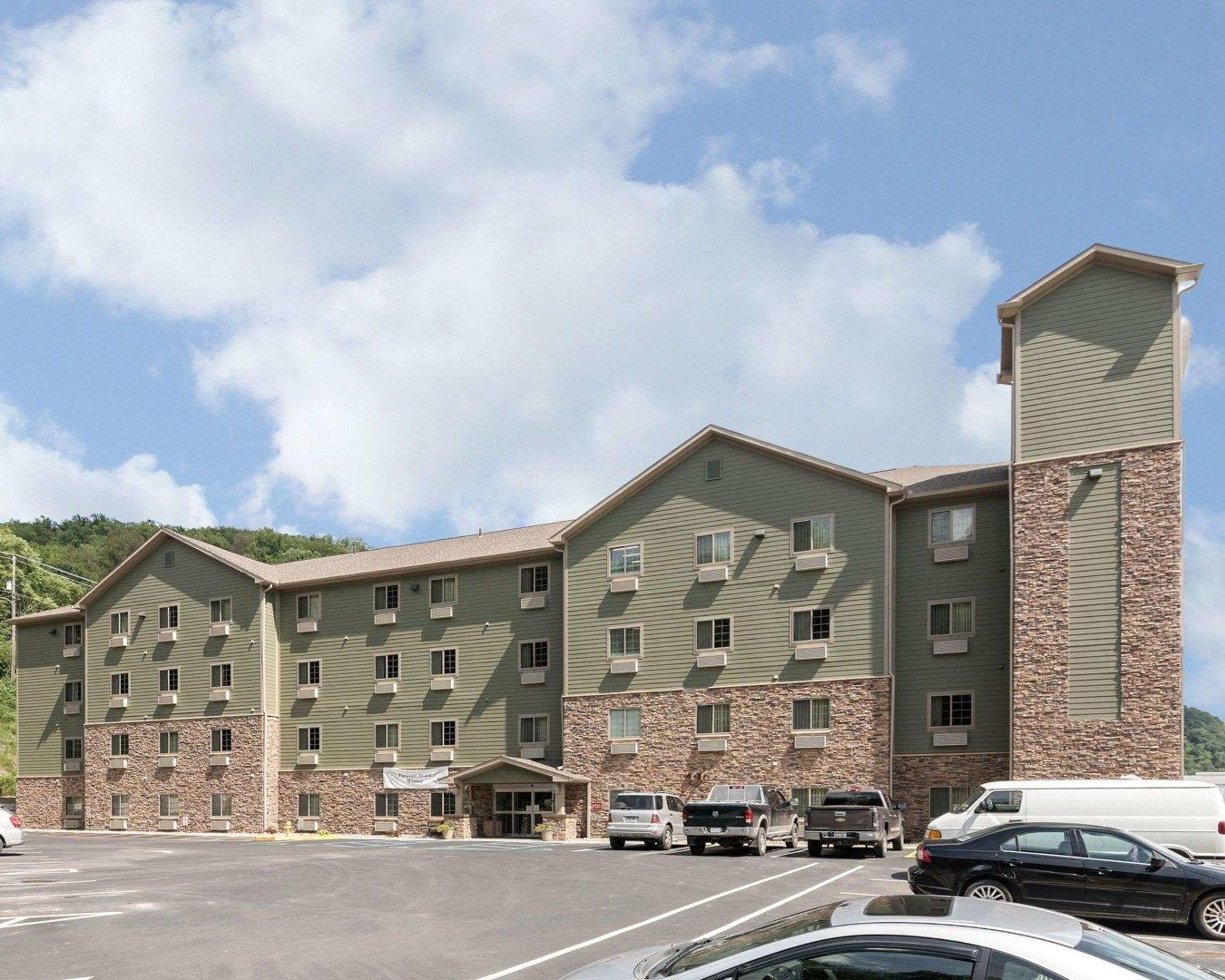 Suburban Extended Stay Hotel — photo 4