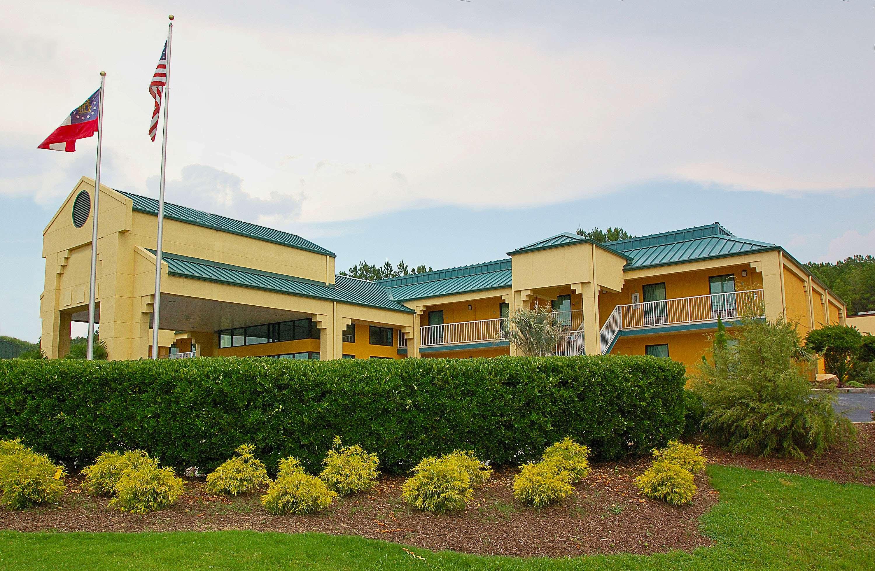 Americas Best Value Inn Milledgeville — photo 4