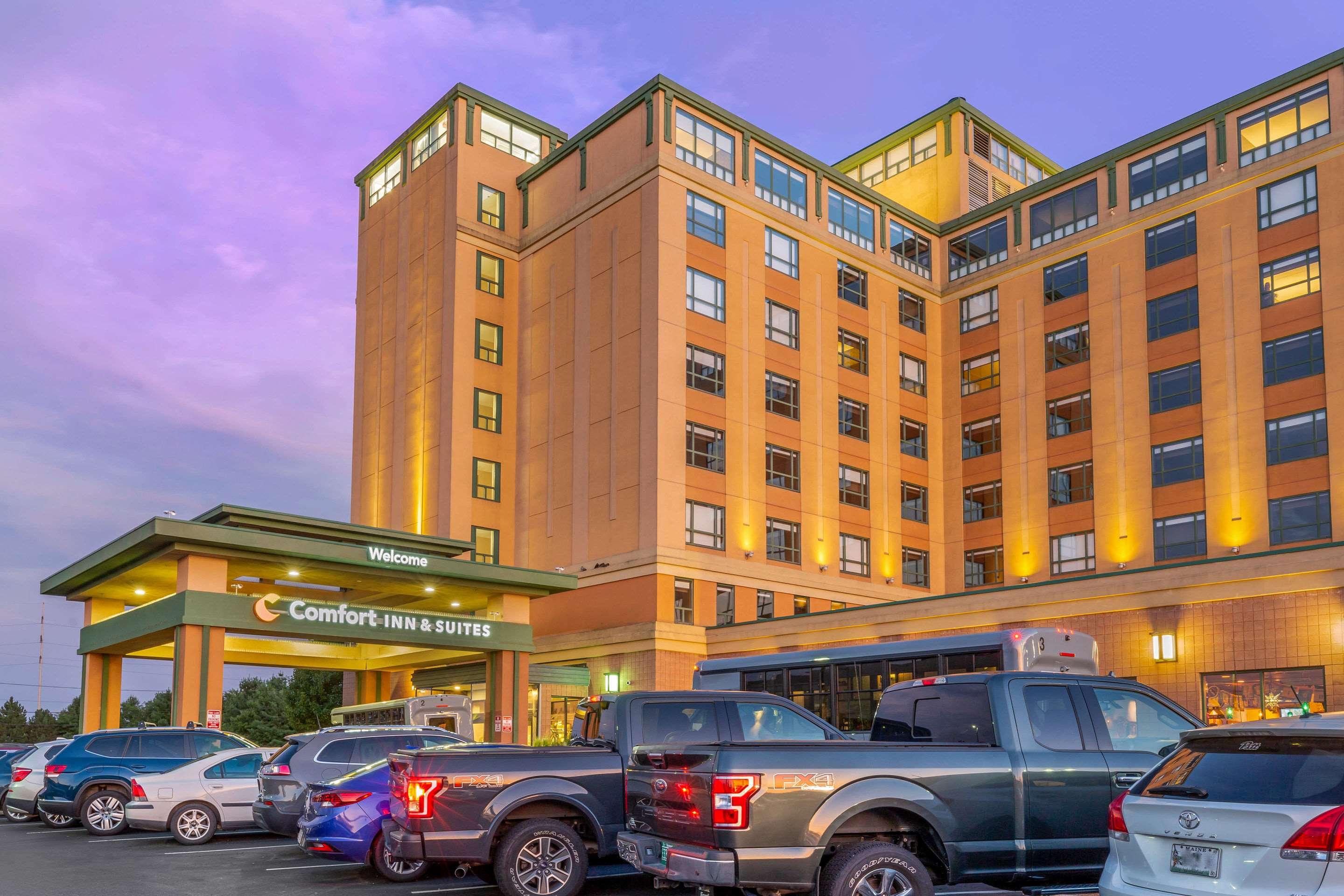 Comfort Inn & Suites Logan International Airport Boston — photo 3