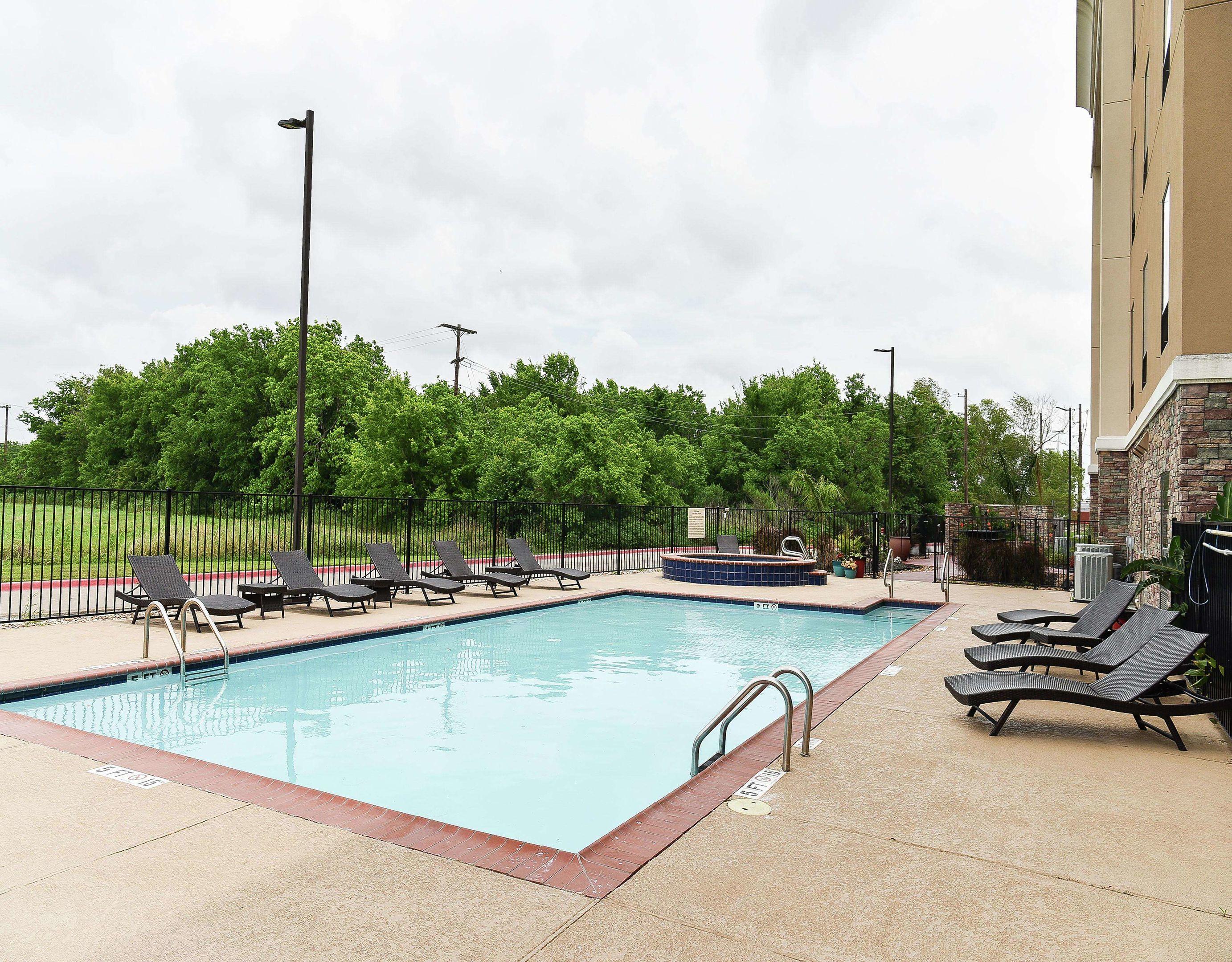 Hampton Inn & Suites Bay City — photo 5