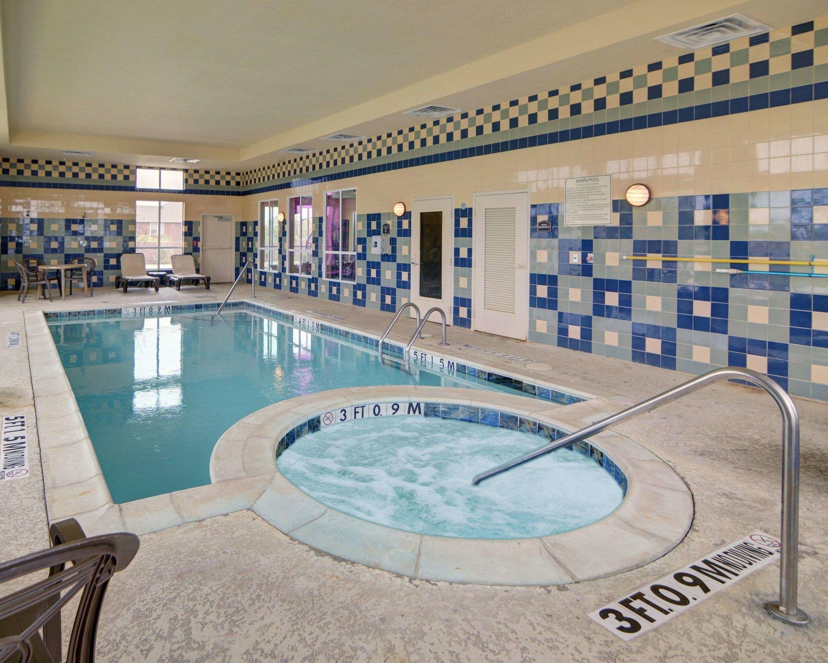 Comfort Inn & Suites Near Lake Lewisville — photo 5