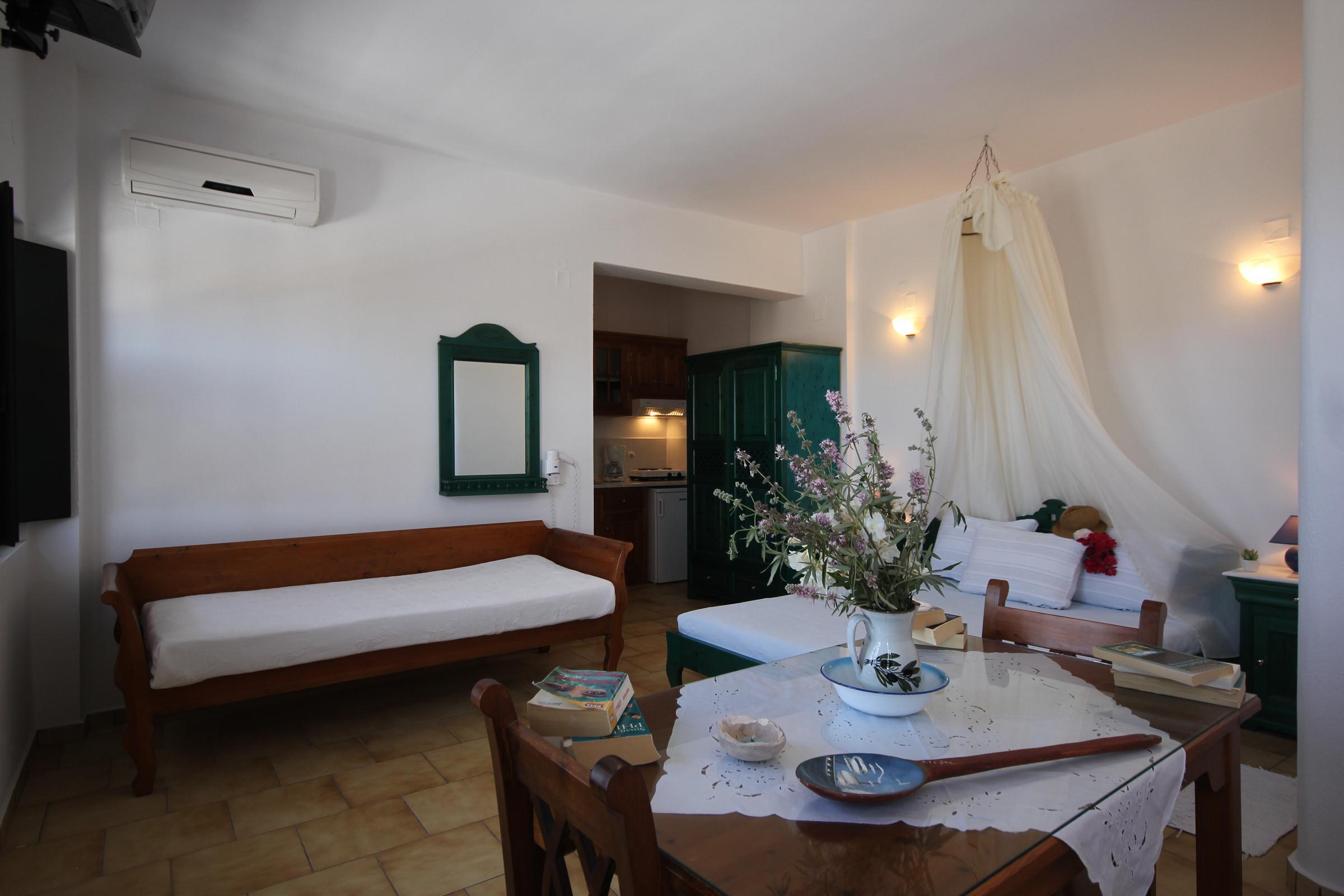 Vrachia Studios & Apartments — photo 5