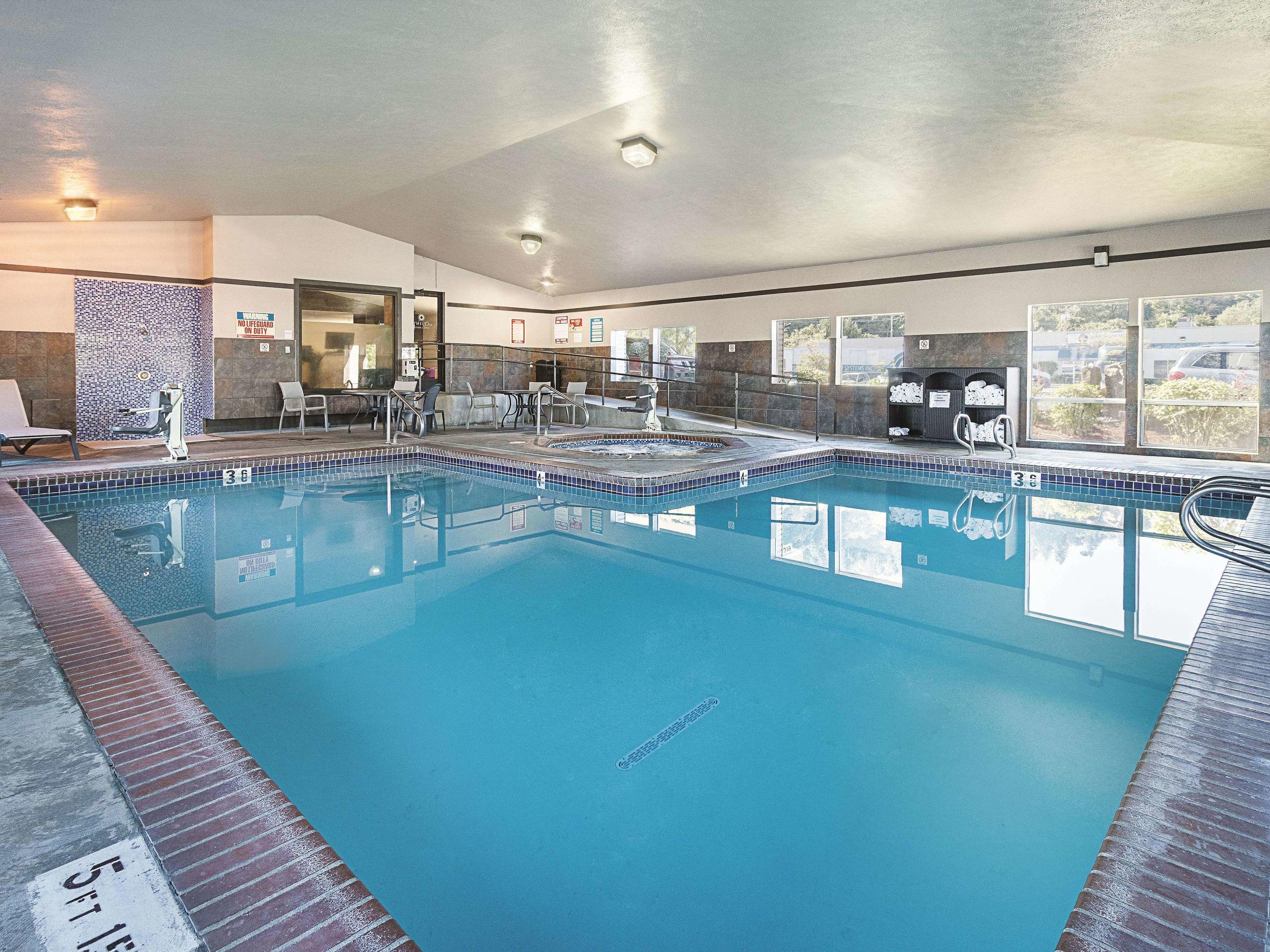 La Quinta Inn and Suites Portland Northwest — photo 5