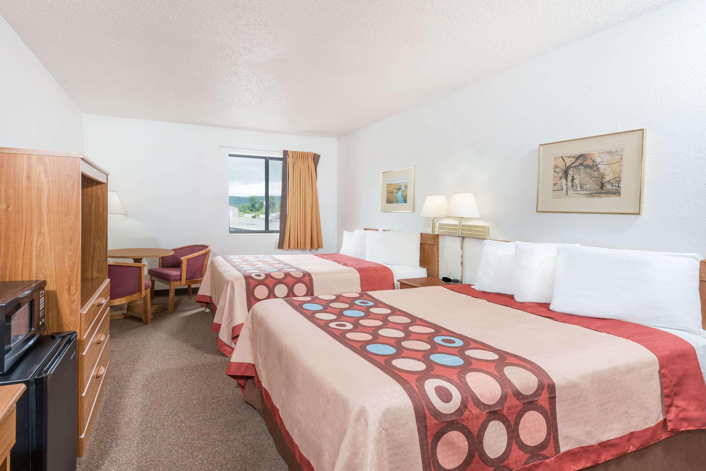 Super 8 by Wyndham Newcomerstown — photo 5