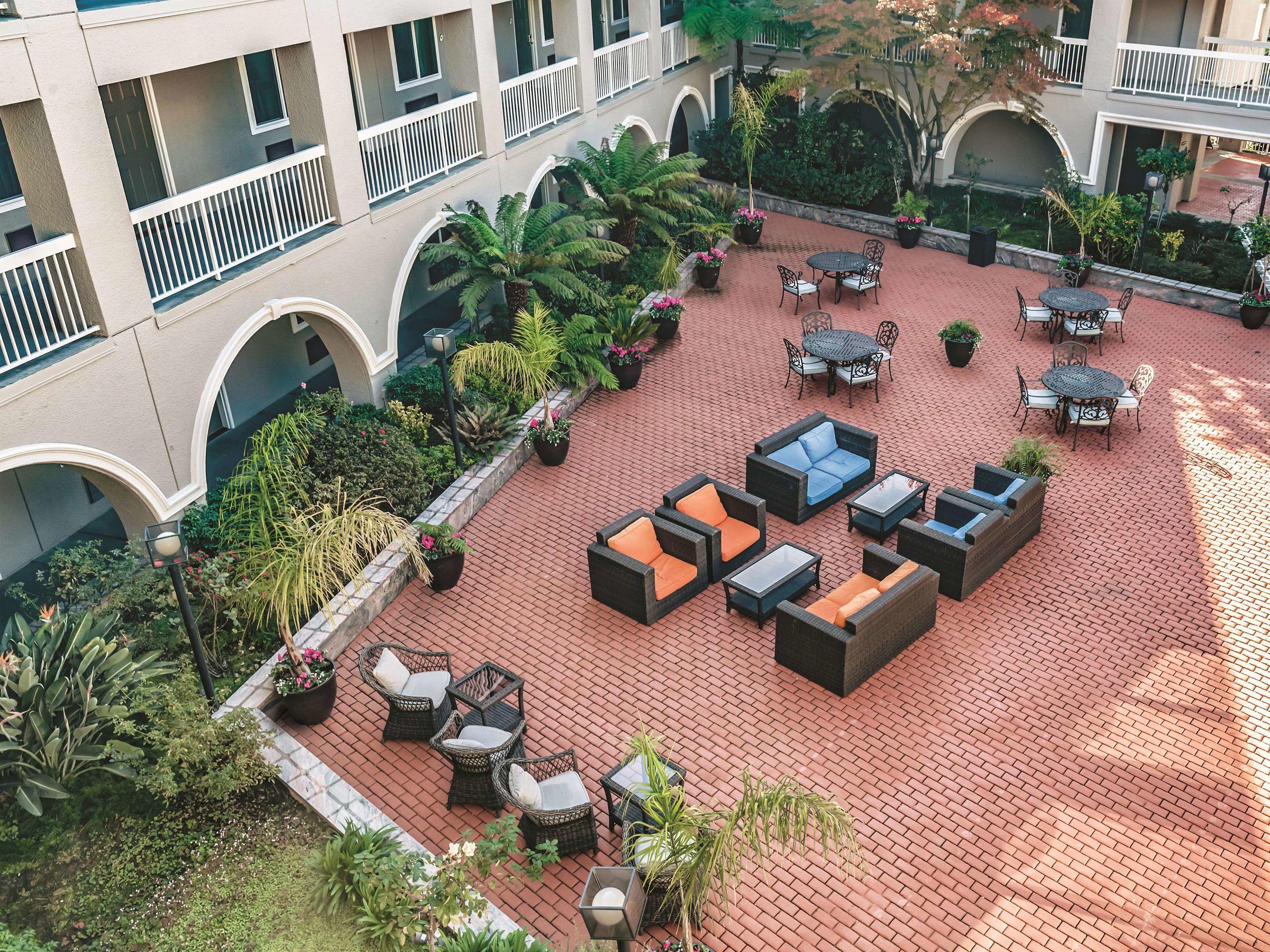 La Quinta Inn & Suites San Francisco Airport West — photo 3