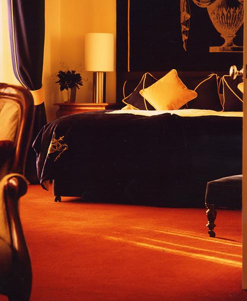 Bonham Hotel — photo 1