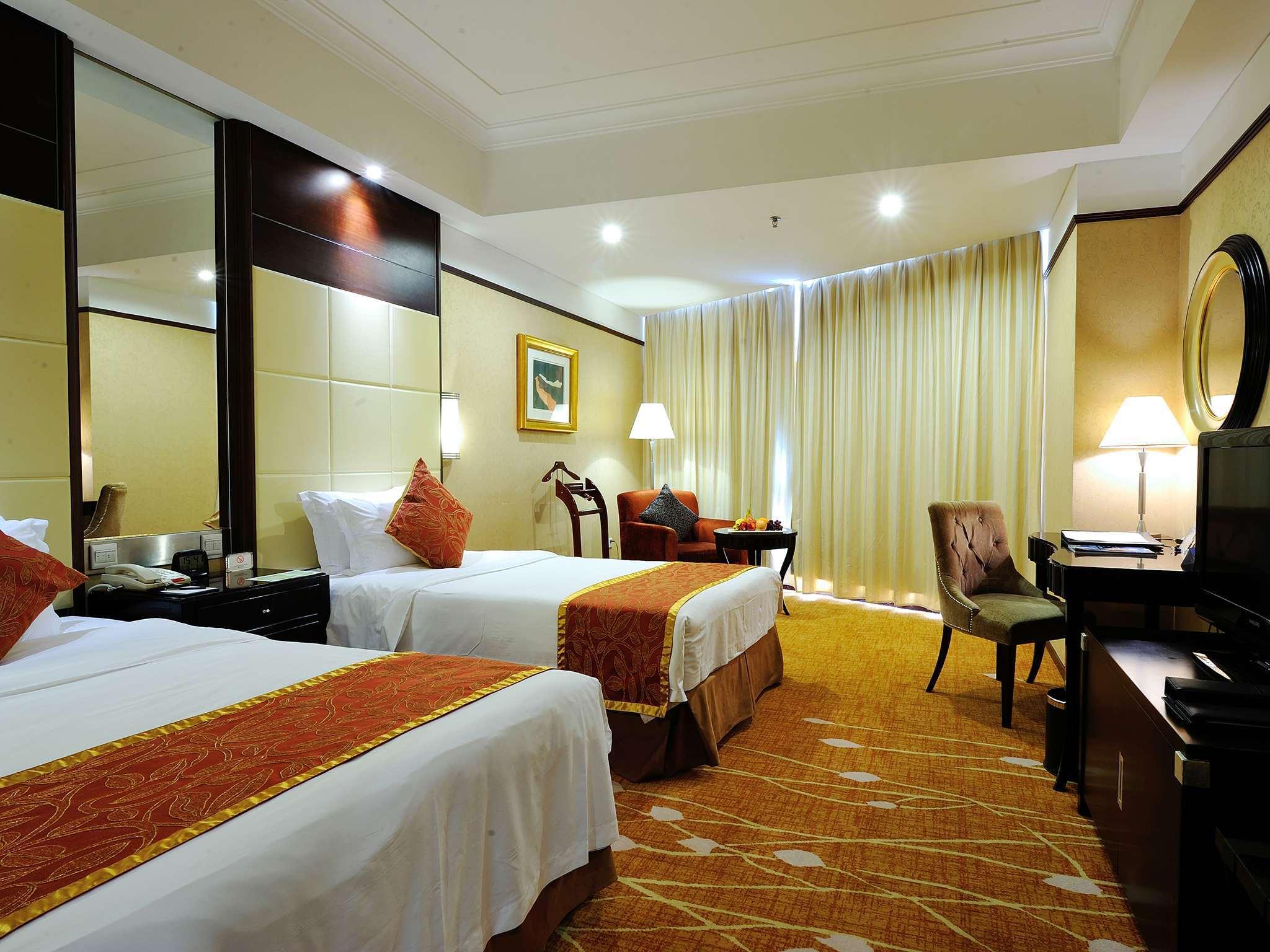 Howard Johnson Pearl Plaza Wuhan — photo 4