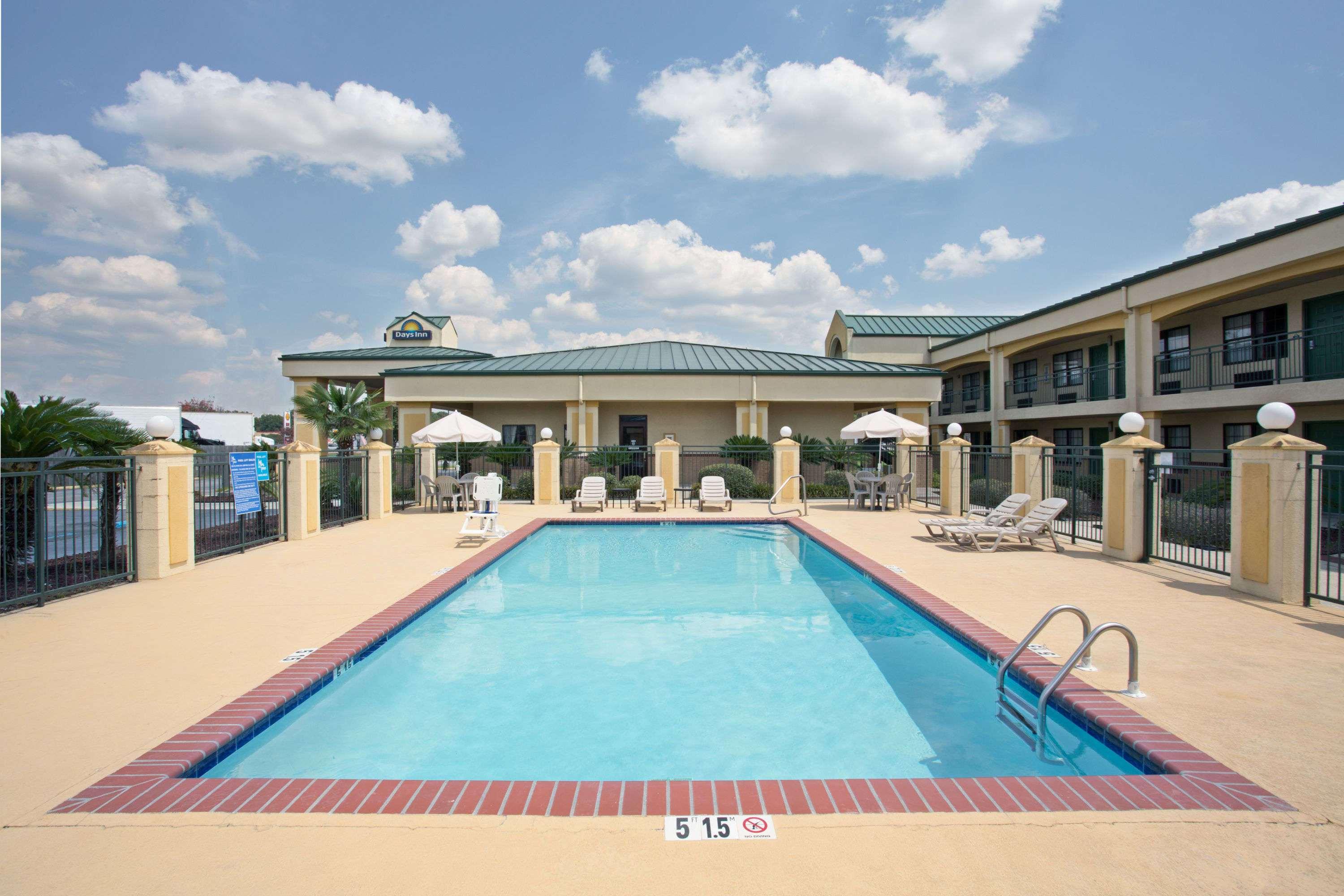 Days Inn by Wyndham Hammond — photo 3