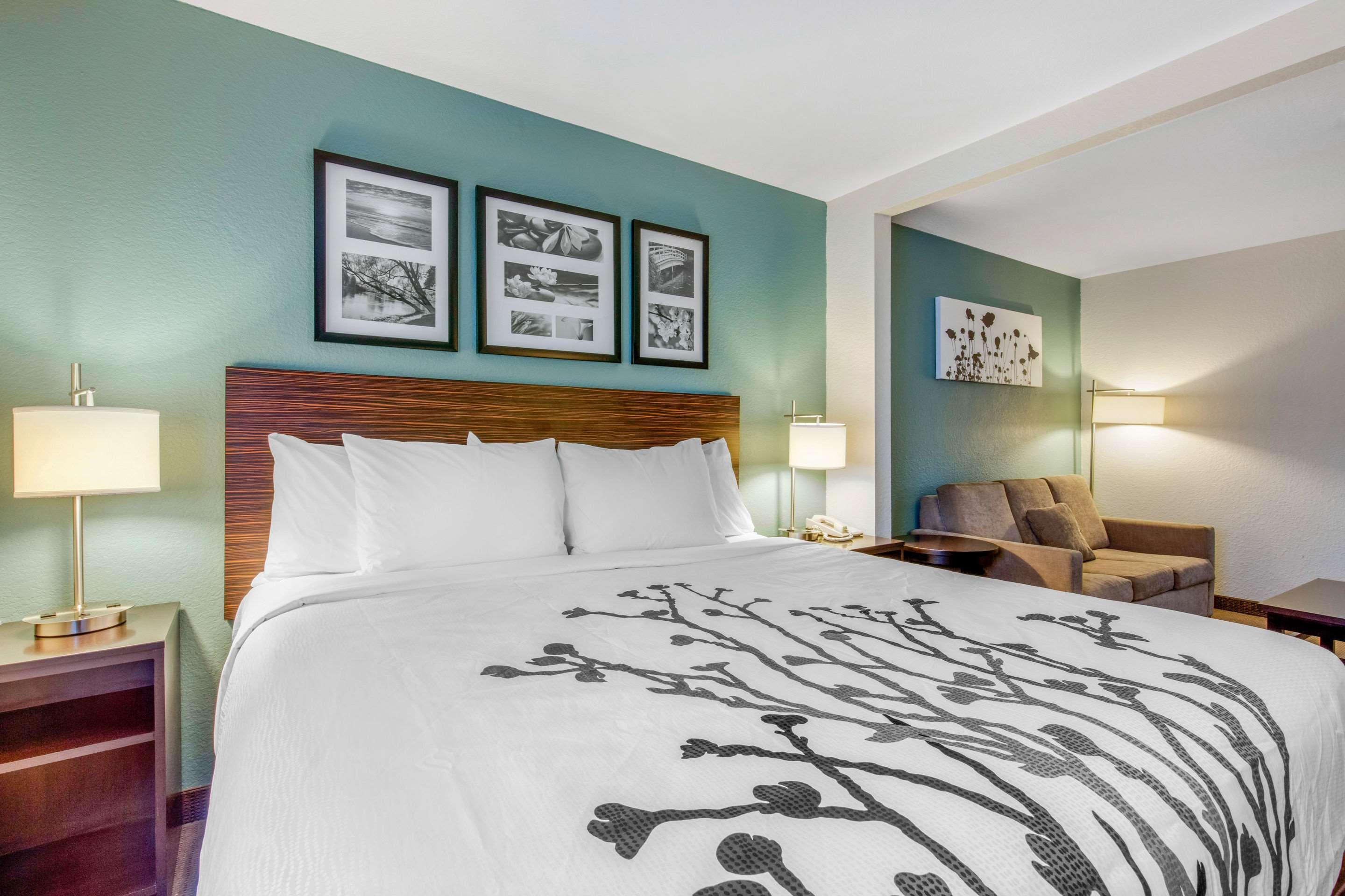 Sleep Inn & Suites — photo 4
