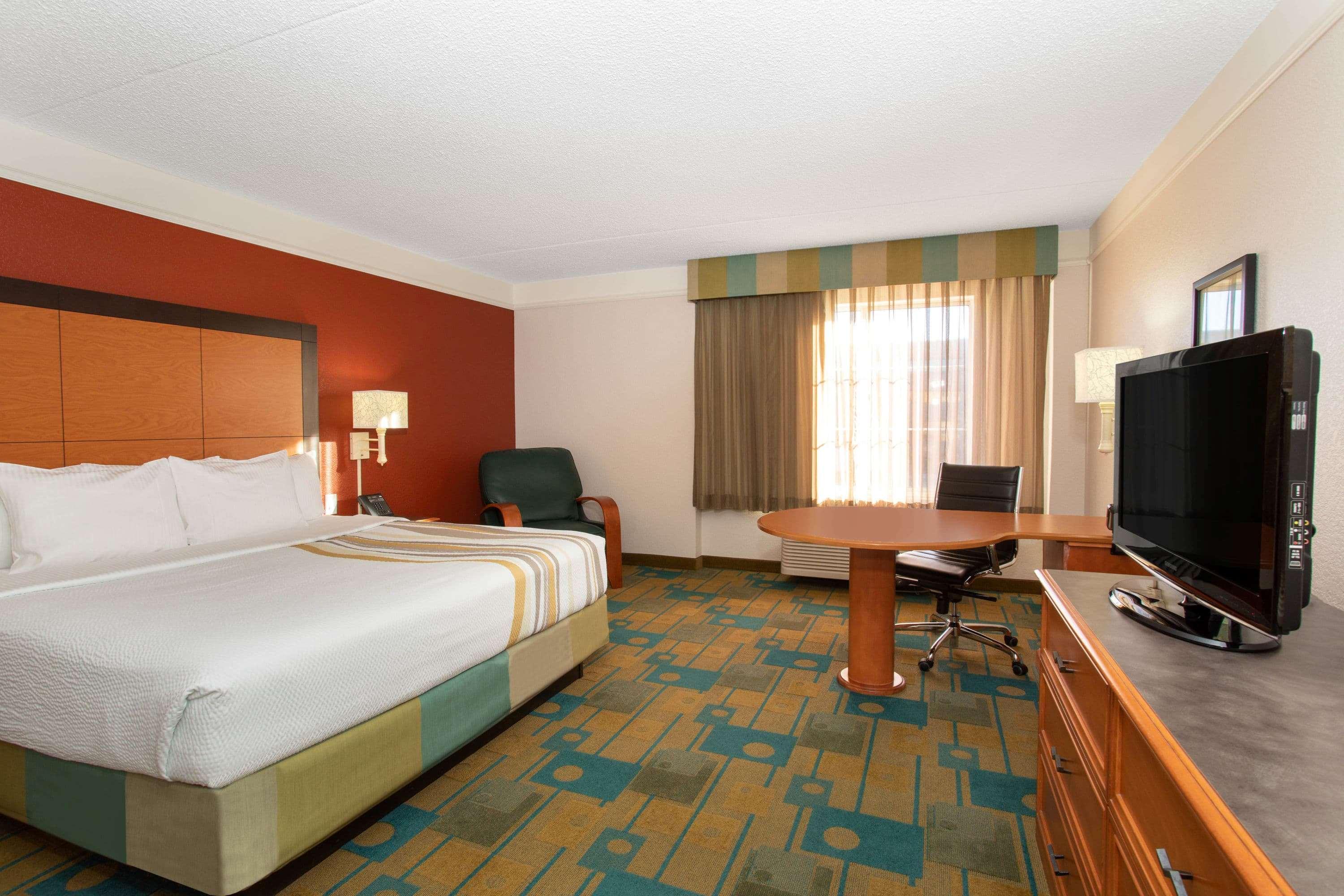 La Quinta Inn & Suites Denver Southwest Lakewood — photo 5