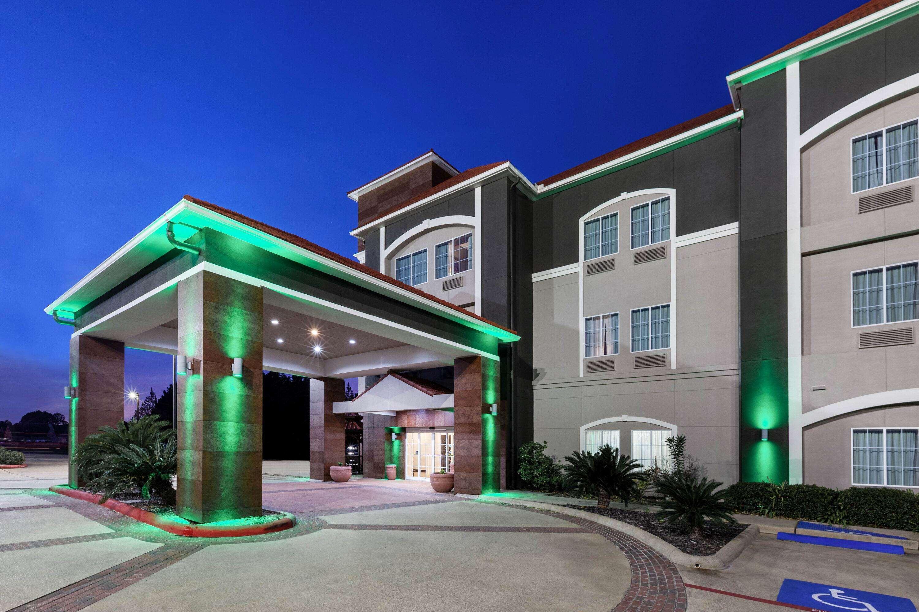 La Quinta Inn & Suites Lumberton — photo 5