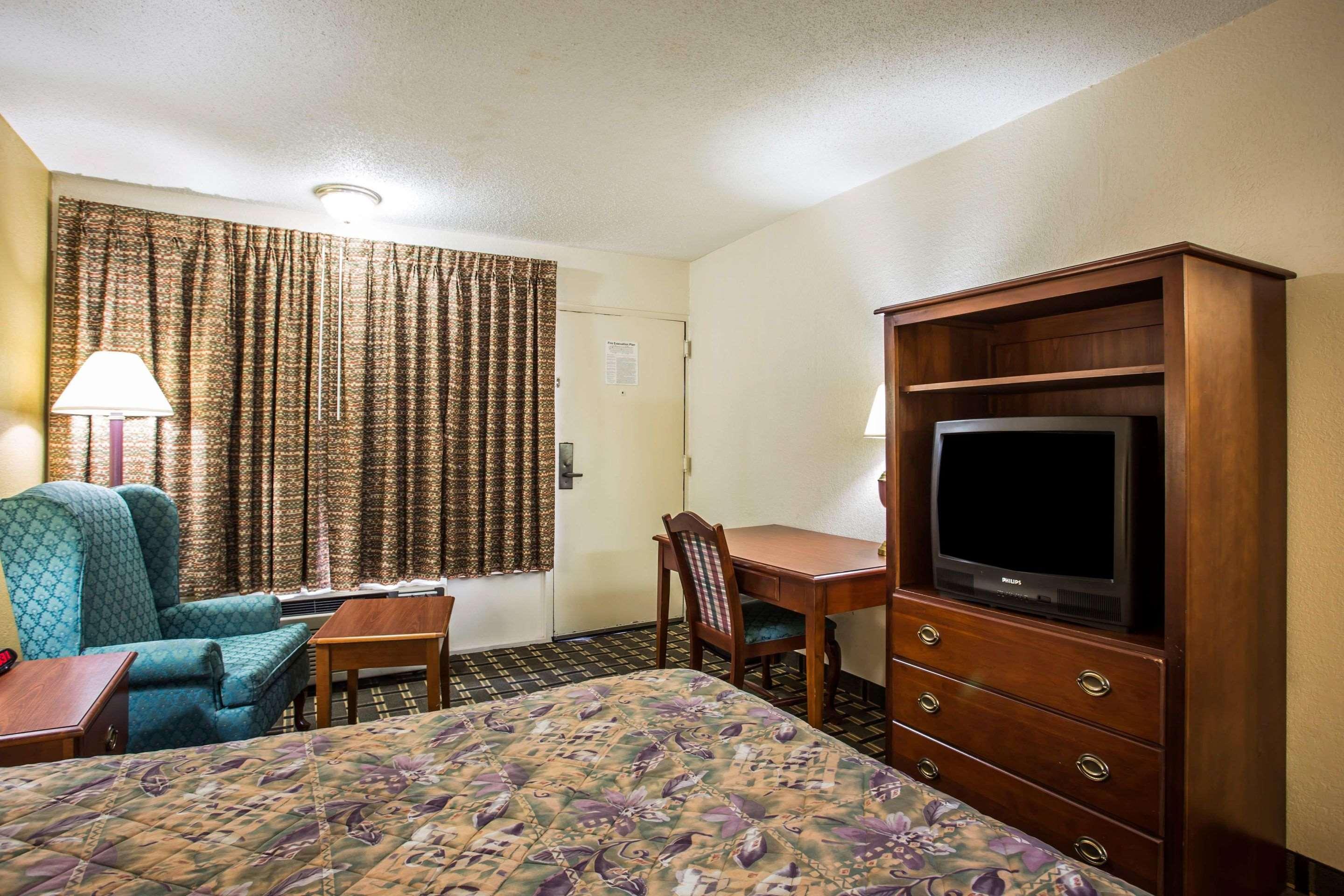 Econo Lodge Salisbury — photo 5