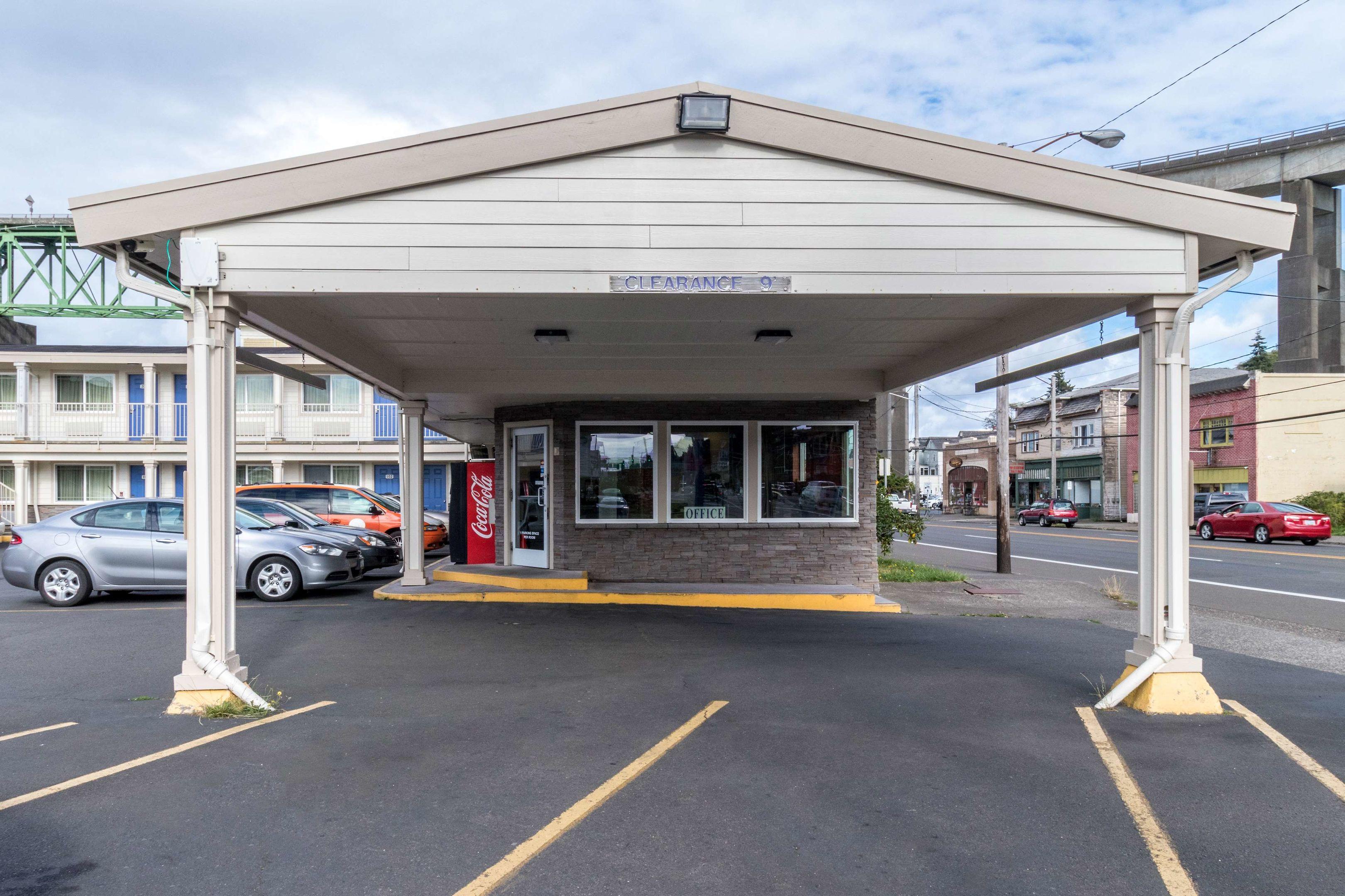 Motel 6 Astoria — photo 3