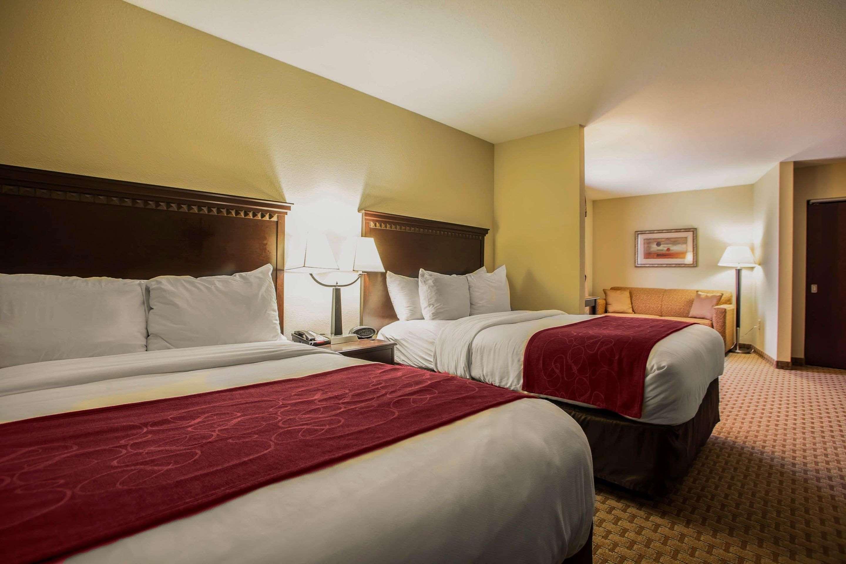 Comfort Suites Bloomington — photo 4