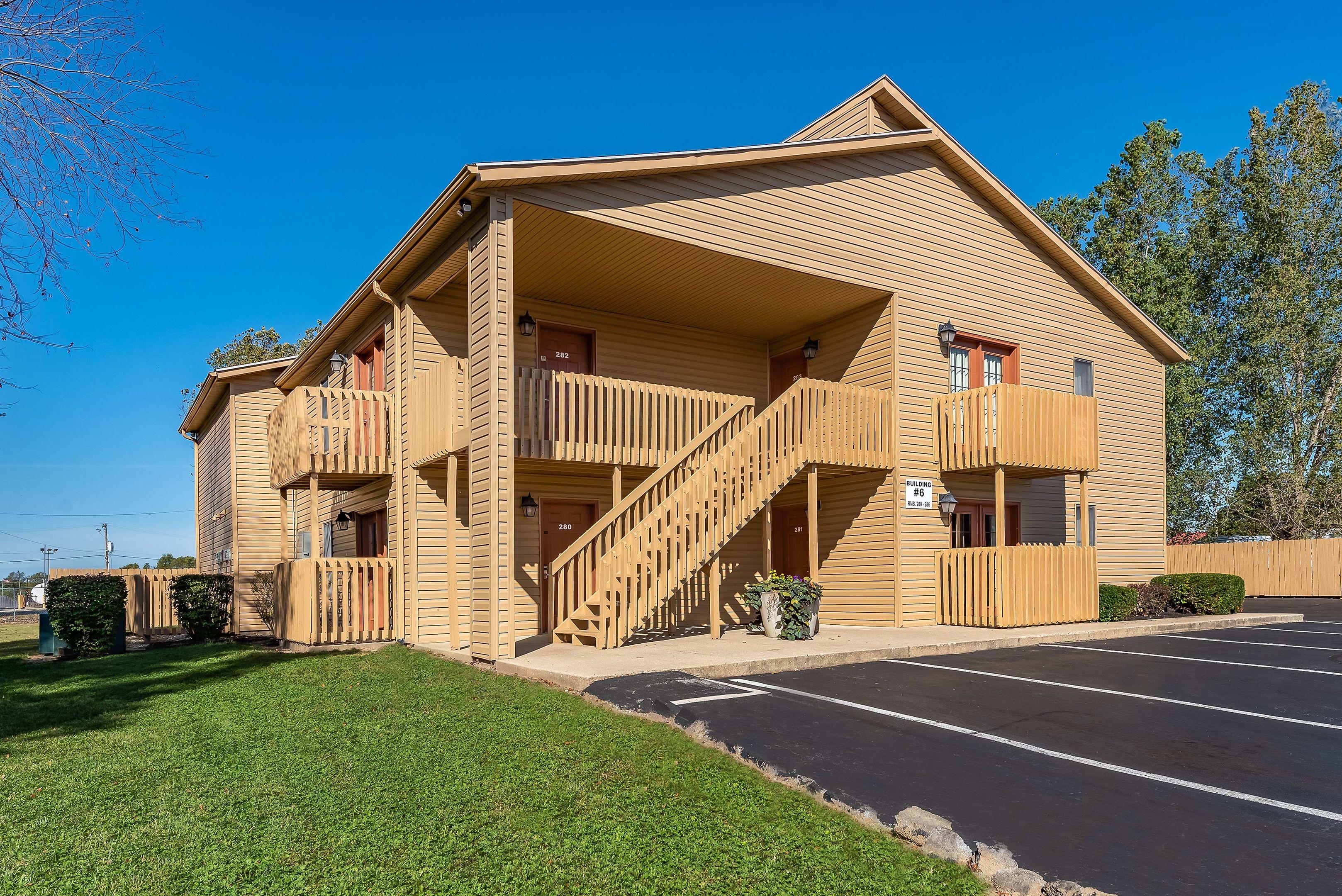 Americas Best Value Inn & Suites St. Marys — photo 5