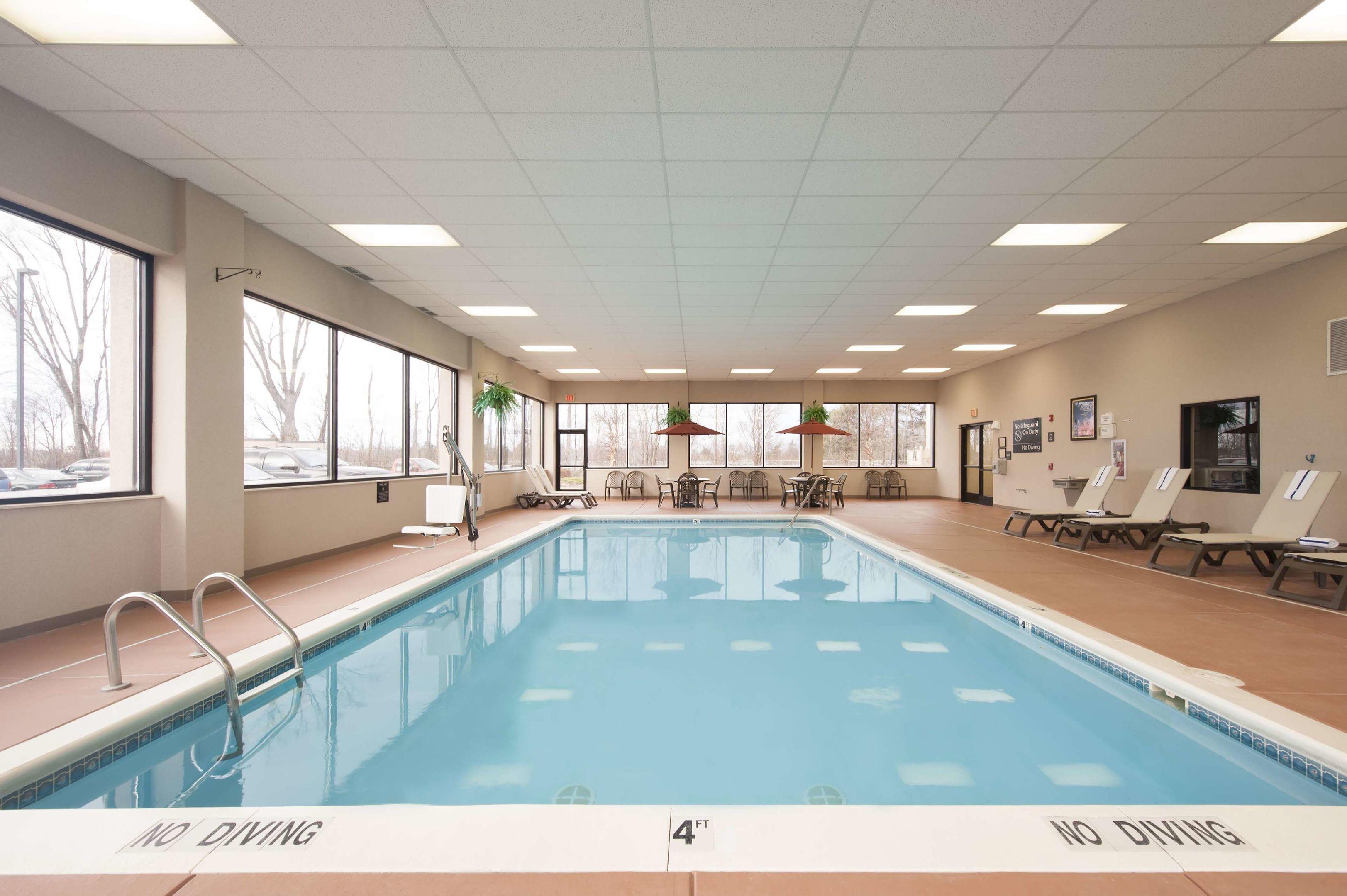 Hampton Inn Muskegon — photo 3
