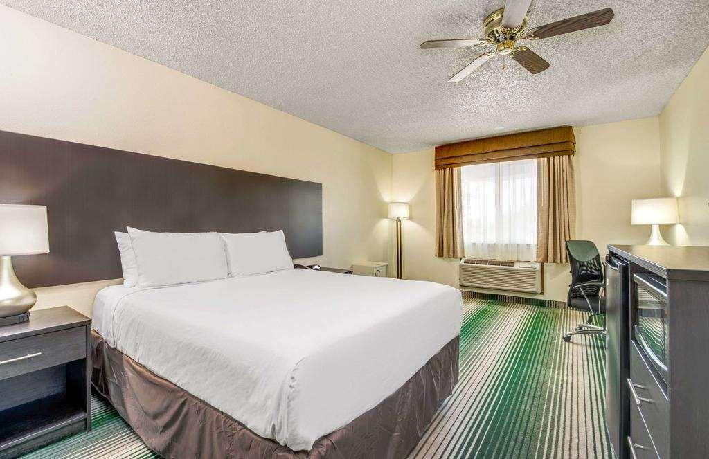 GreenTree Inn Montrose — photo 5