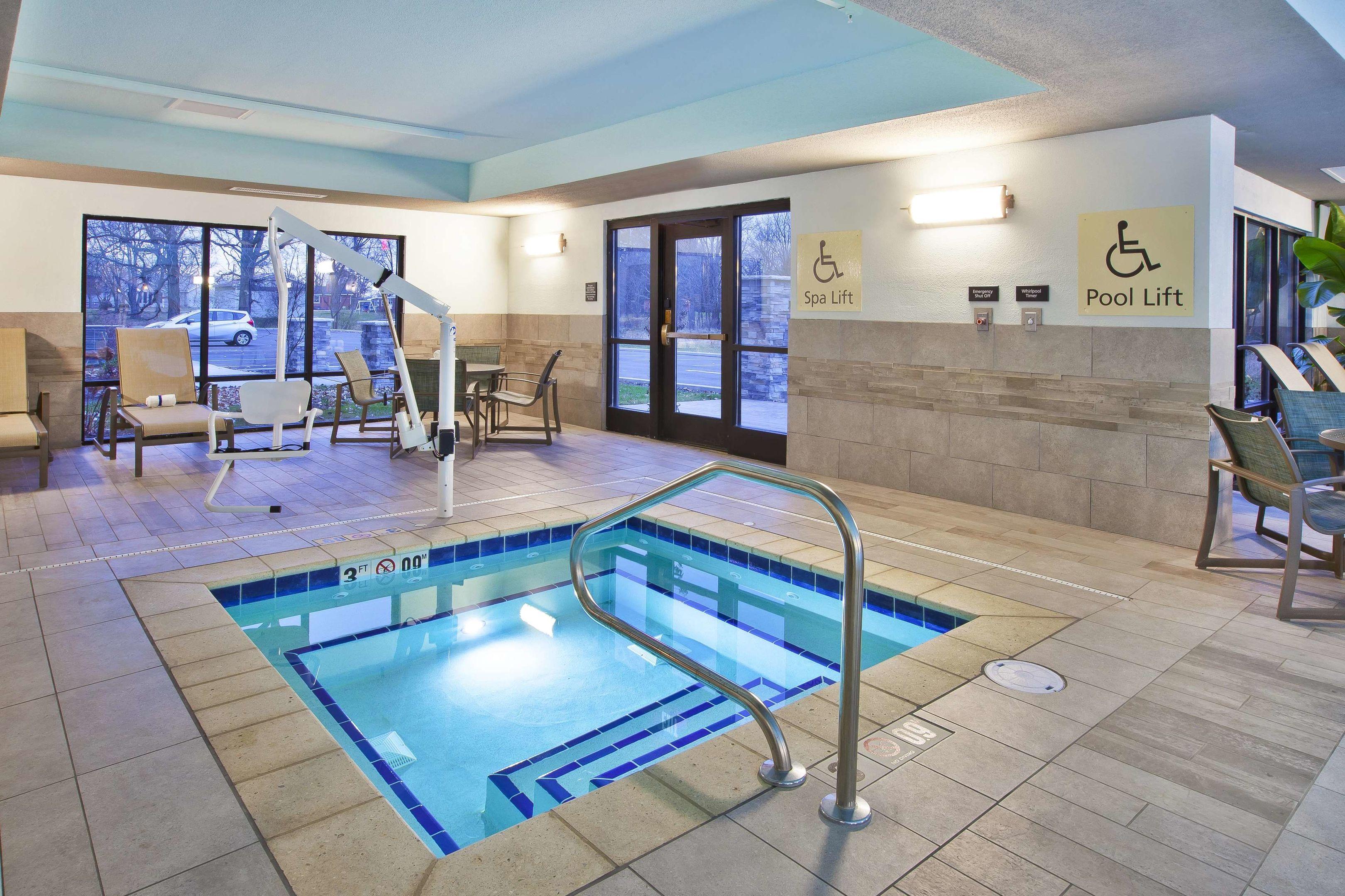 Hampton Inn & Suites Alliance — photo 4