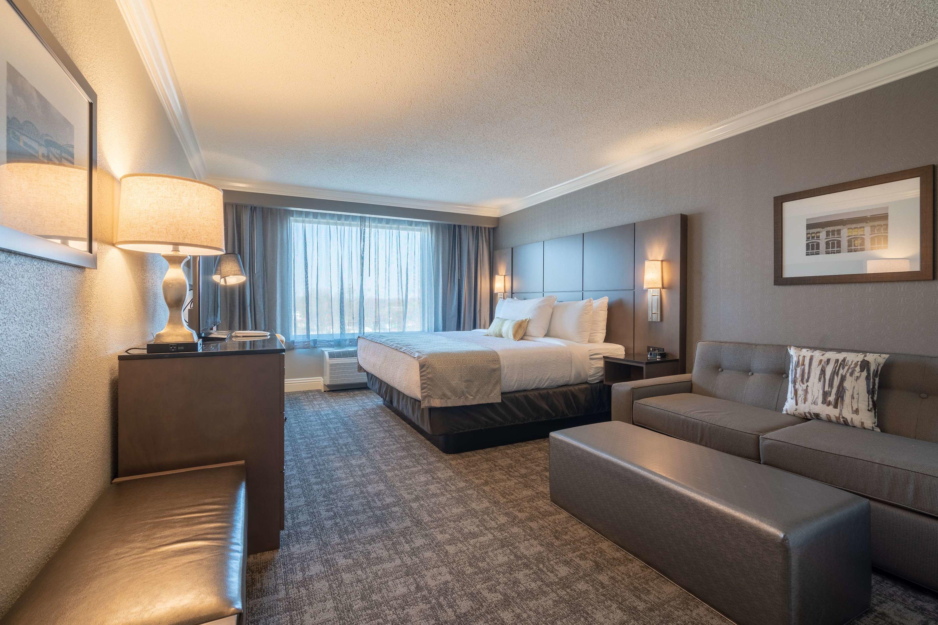 Best Western Premier Airport/Expo Center Hotel — photo 4