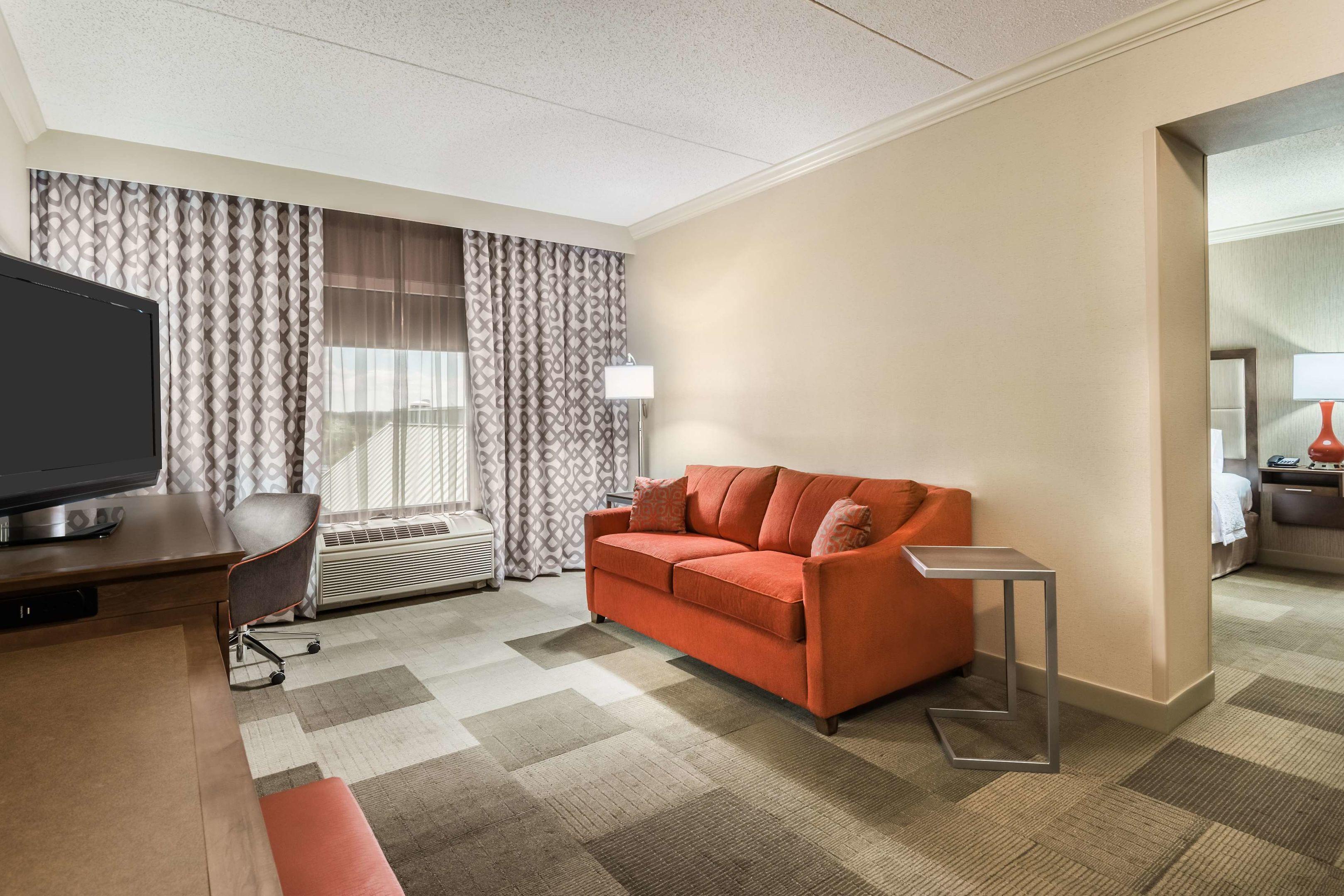 Hampton Inn Coventry — photo 4