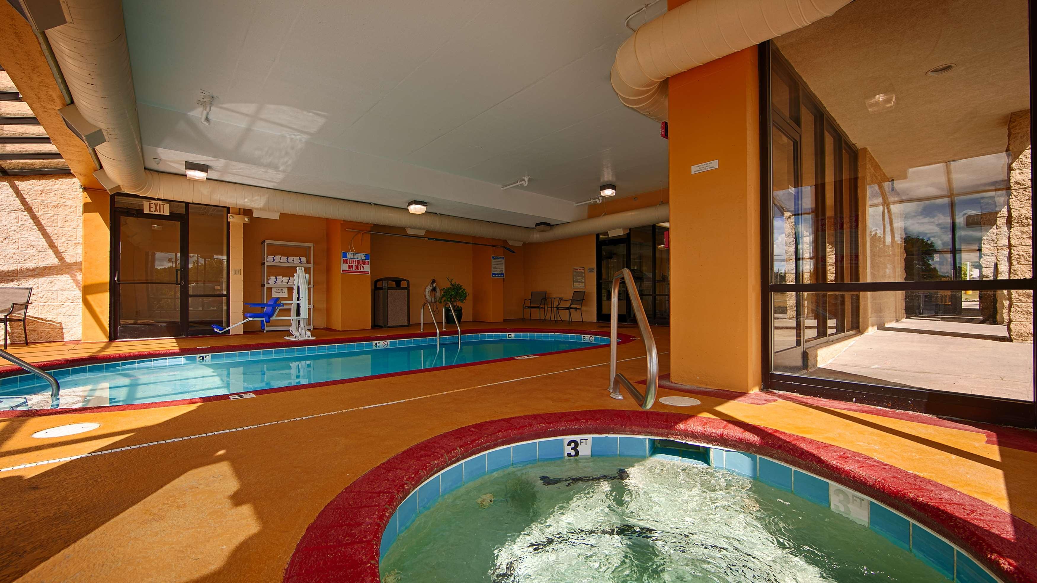 Best Western Knoxville Suites - Downtown — photo 3