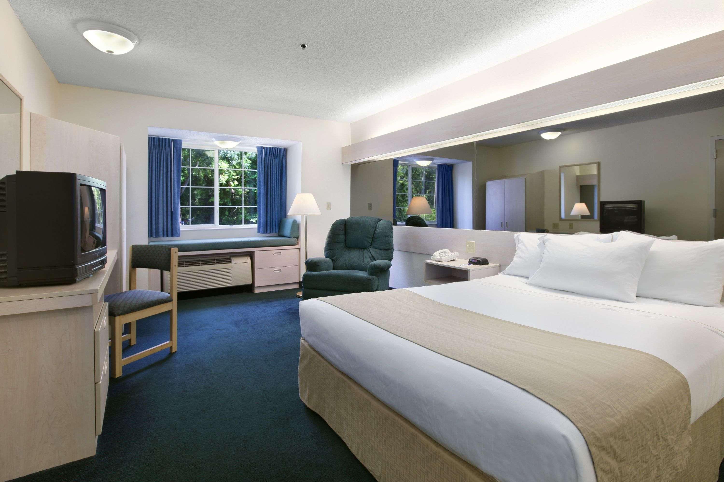 Microtel Inn & Suites by Wyndham Palm Coast — photo 5