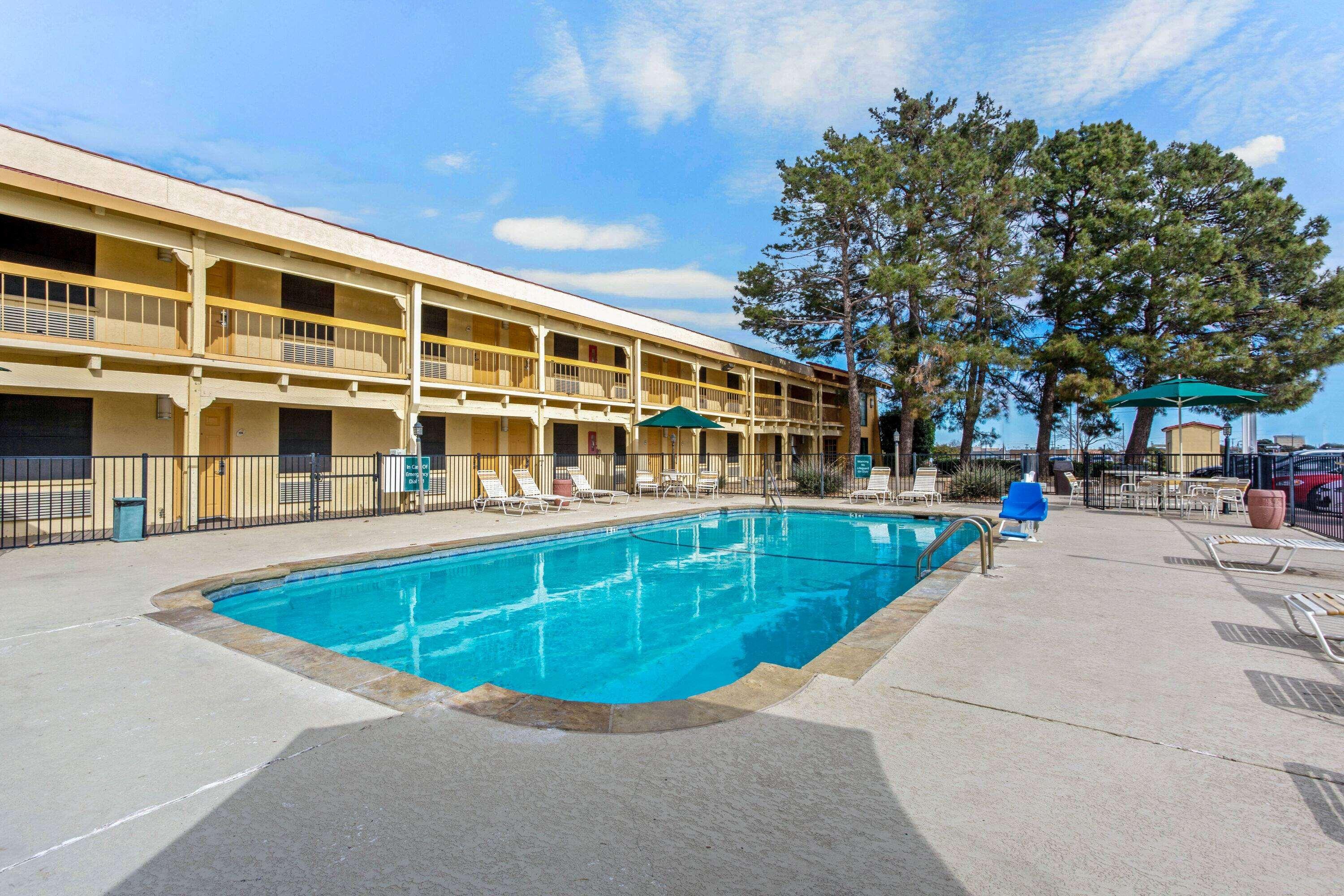 La Quinta Inn Conference — photo 4
